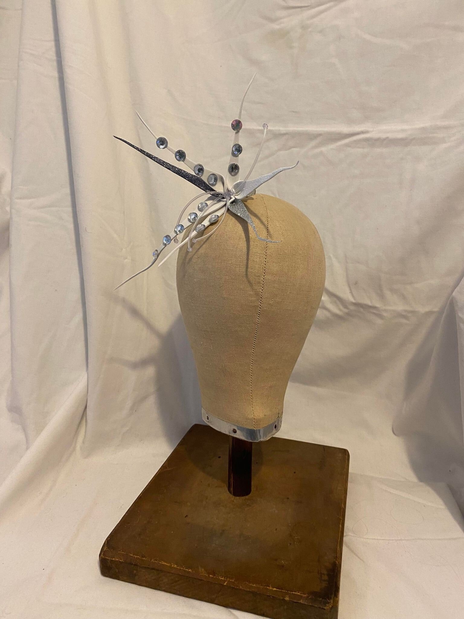 https://i.etsystatic.com/5312476/r/il/dd6129/4603479914/il_fullxfull.4603479914_m94x.jpg