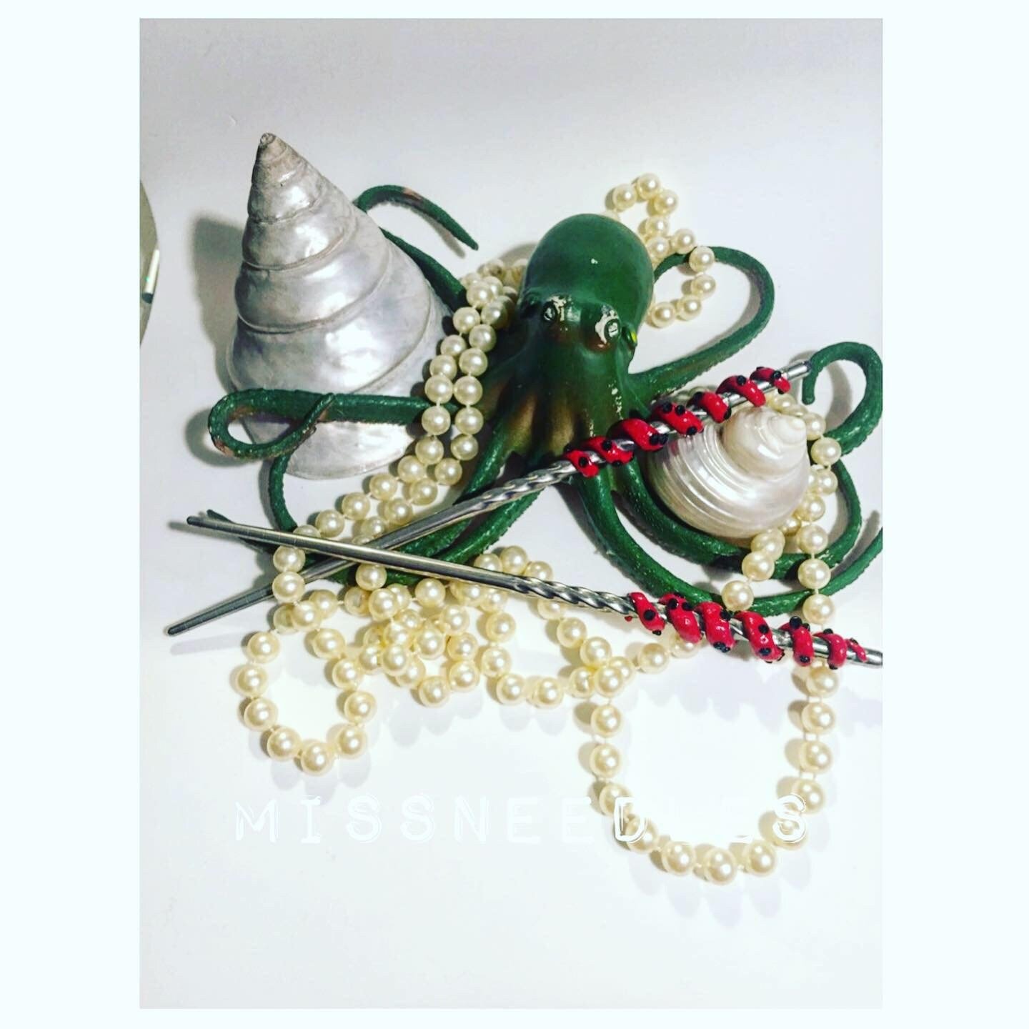 https://i.etsystatic.com/5312476/r/il/276608/2894920448/il_fullxfull.2894920448_9sm6.jpg