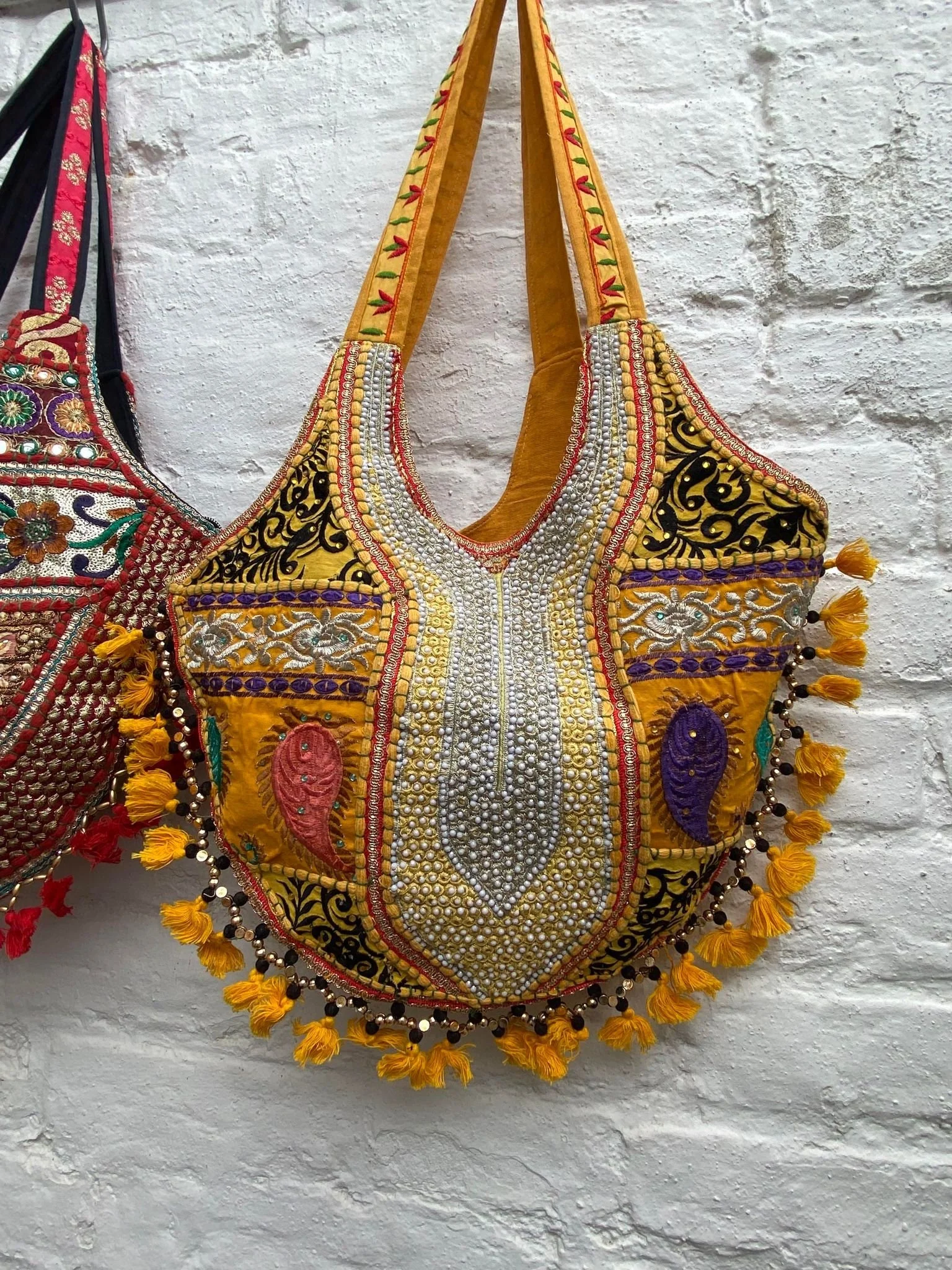 https://i.etsystatic.com/32990529/r/il/c1fba4/5042196910/il_fullxfull.5042196910_elmy.jpg