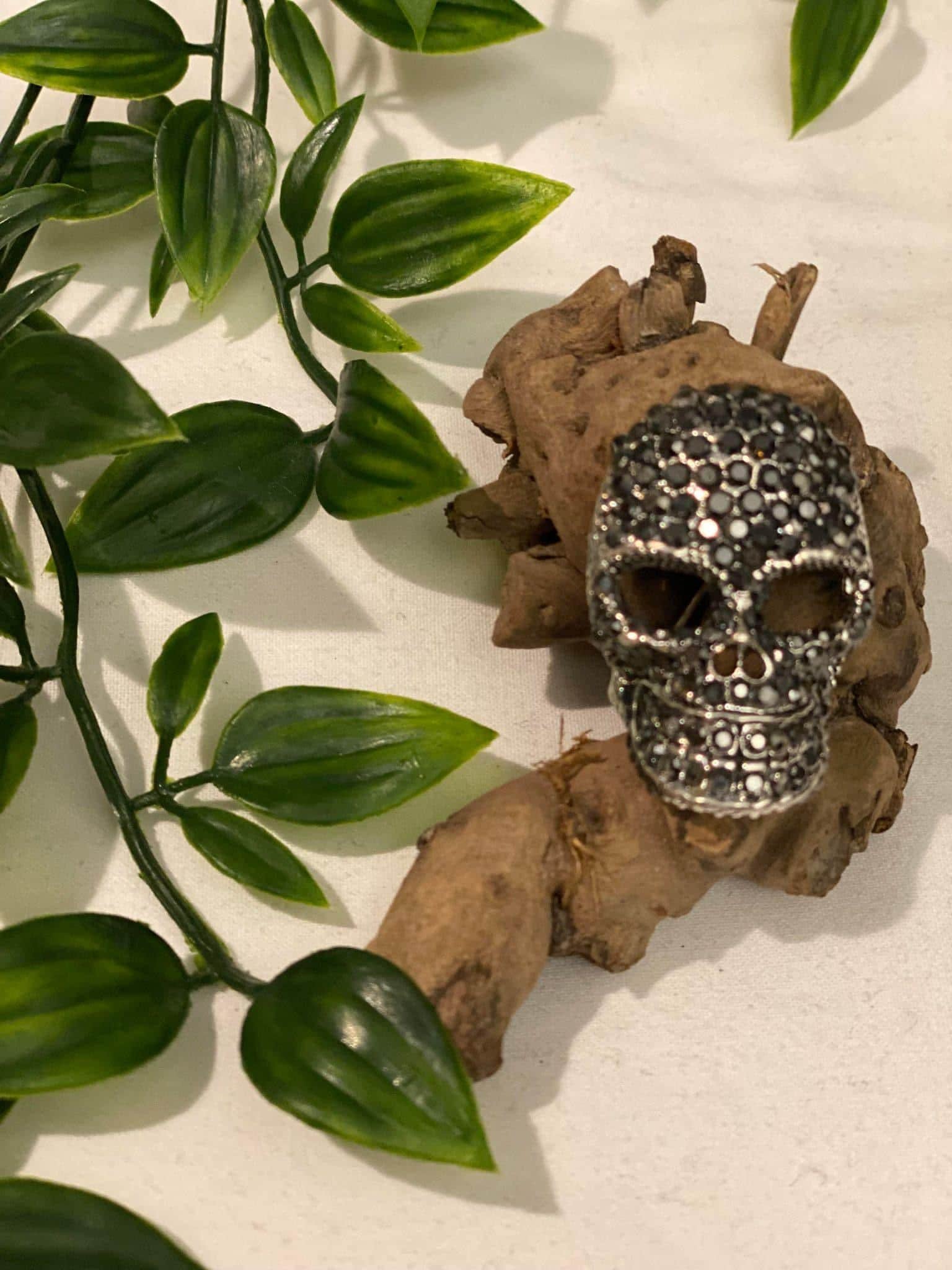 Rhinestone skull head brooch pin