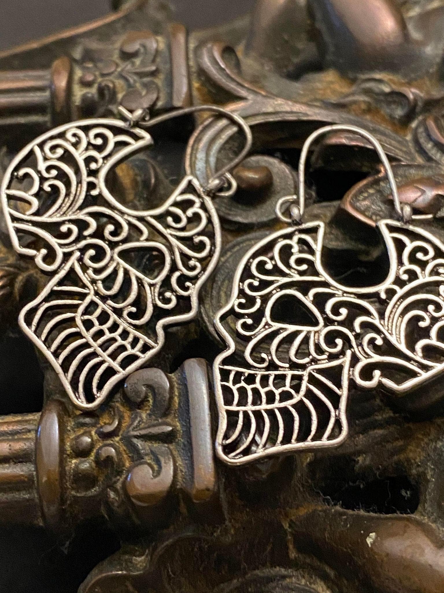 https://i.etsystatic.com/55124438/r/il/e4439d/6384849319/il_fullxfull.6384849319_75ve.jpg