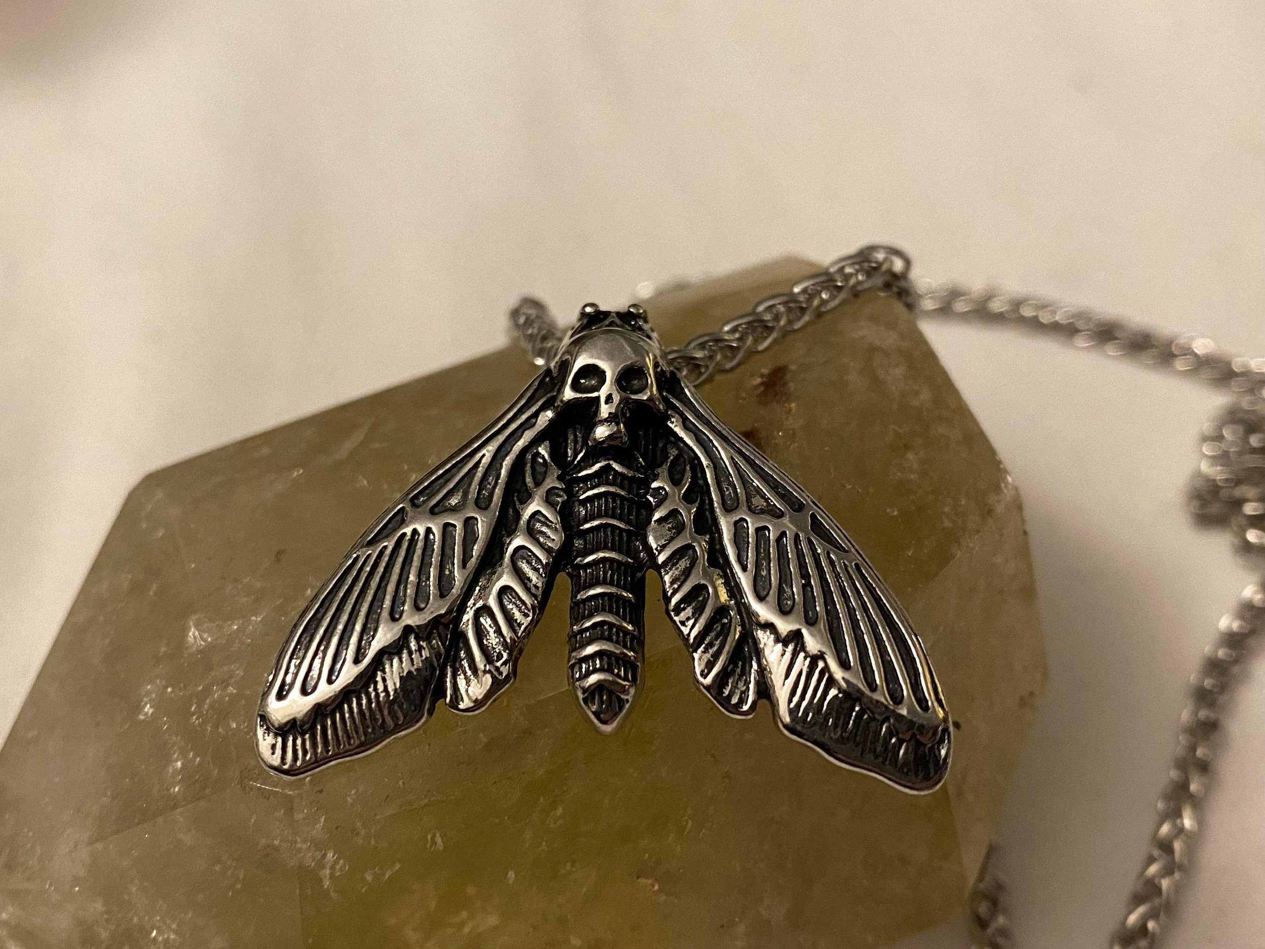 https://i.etsystatic.com/55124438/r/il/0c5b5d/6384778403/il_fullxfull.6384778403_hayg.jpg