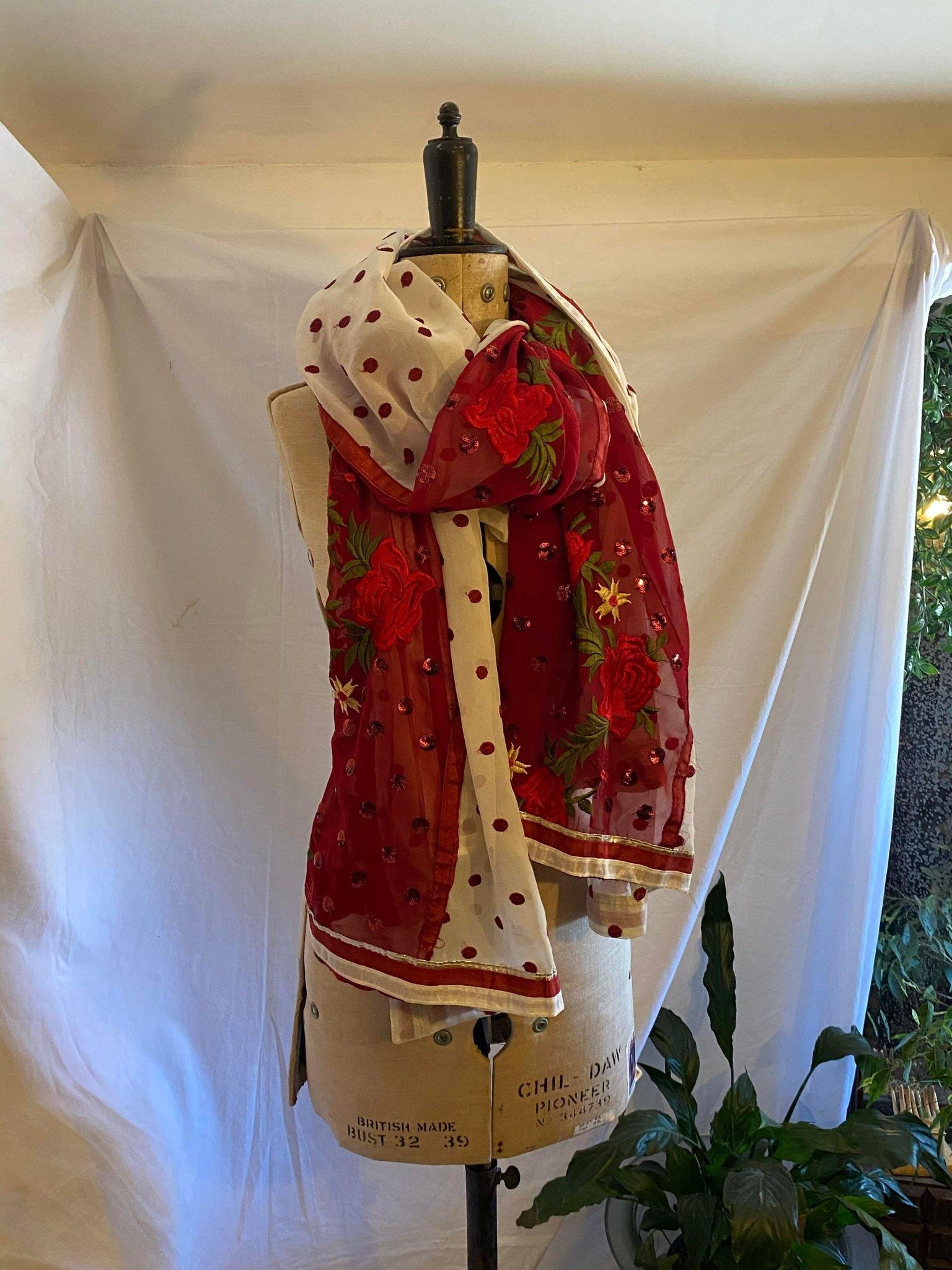 https://i.etsystatic.com/55124438/r/il/2c8e5c/6384858243/il_fullxfull.6384858243_j68x.jpg