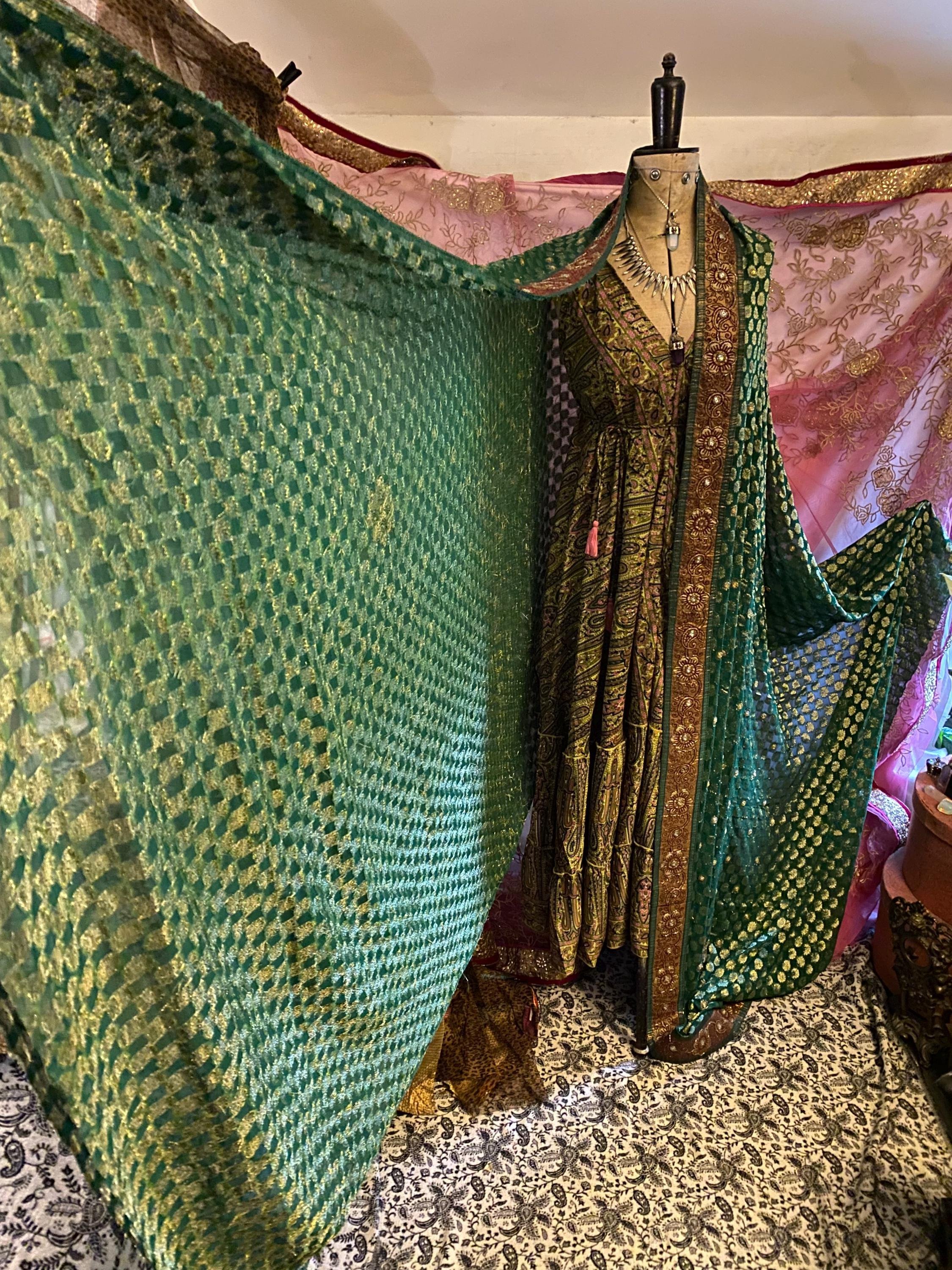 https://i.etsystatic.com/55124438/r/il/65776e/6384914297/il_fullxfull.6384914297_m6ih.jpg