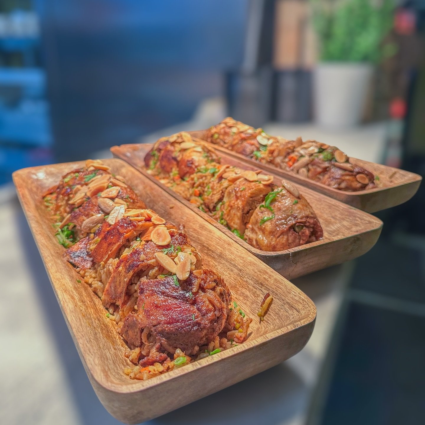 ✨ Upphittat ✨

Vi har hittat ett guldarmband i v&aring;r restaurang. 

Om du tror att detta kan vara ditt, v&auml;nligen kontakta oss via DM eller p&aring; info@sweetosalti.se

F&ouml;r att h&auml;mta det beh&ouml;ver du kunna beskriva armbandet elle