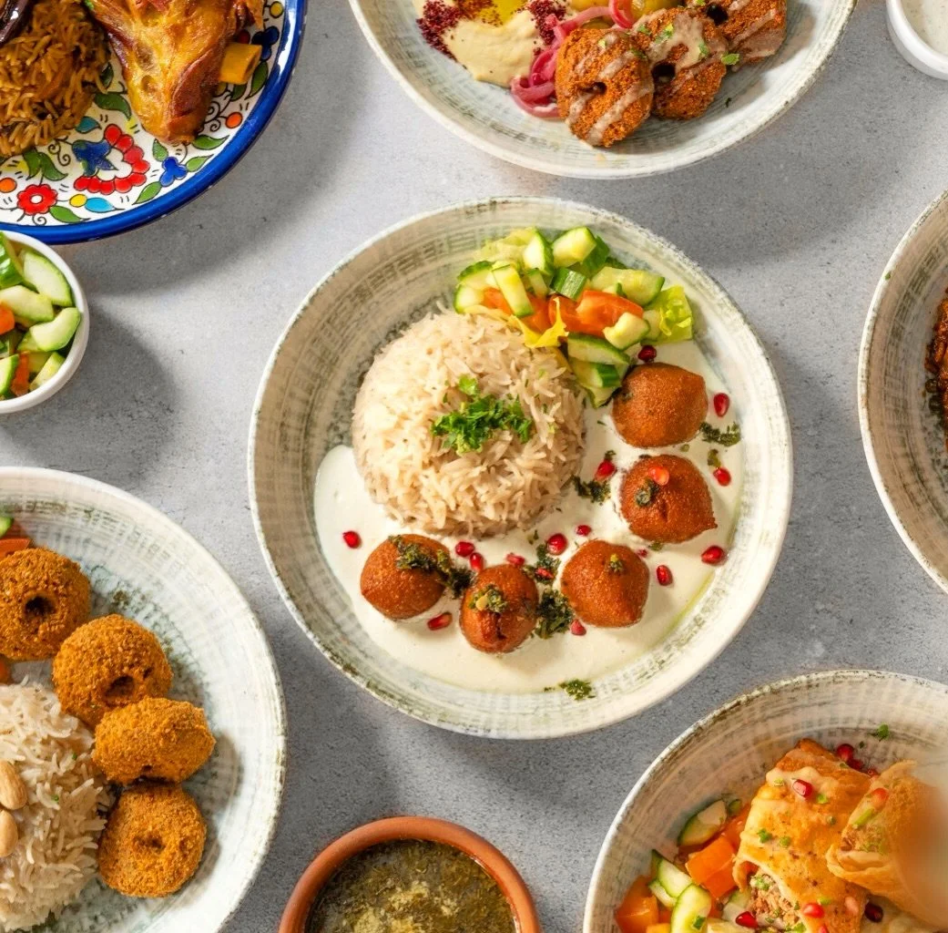 Lunchen &auml;r tillbaka idag! 🍛

V&auml;lkommen in f&ouml;r en god lunch hos oss, oavsett om du &auml;r tillbaka p&aring; jobbet, p&aring; bes&ouml;k i stan eller bara vill njuta av en h&auml;rlig paus i vardagen.

🥗 Lunch serveras vardagar kl. 11