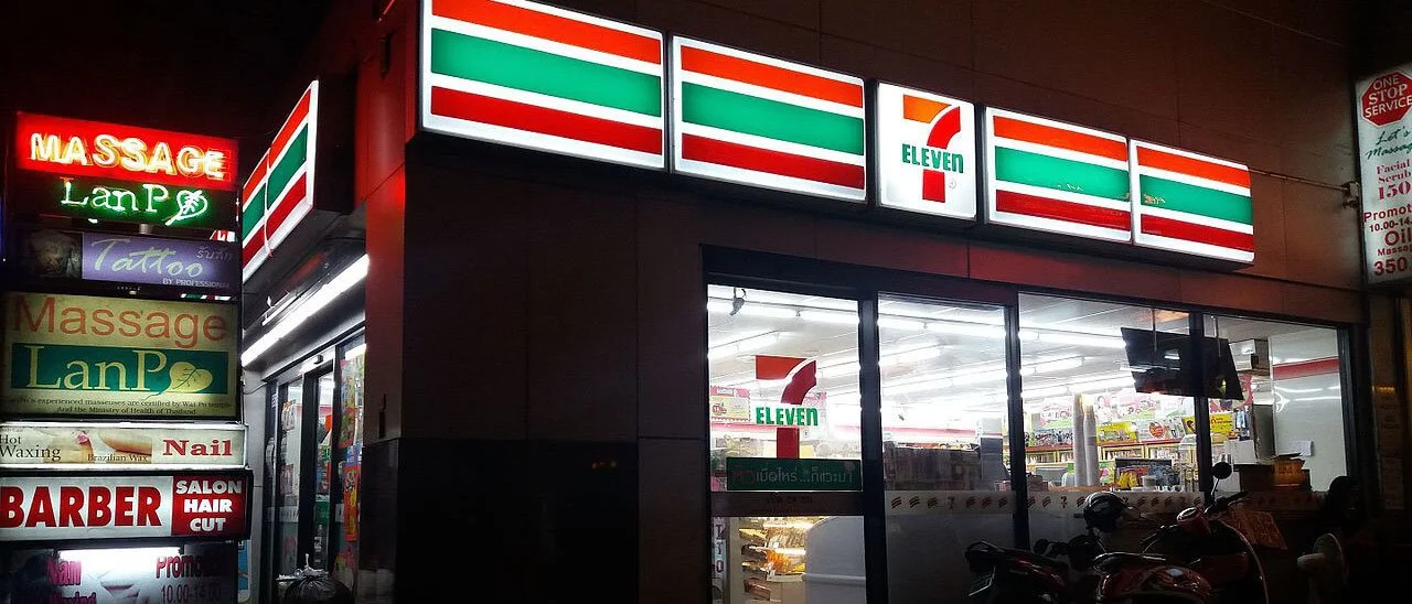 ICE Raids 7-Eleven Stores Nationwide in Search of Illegal Immigrants