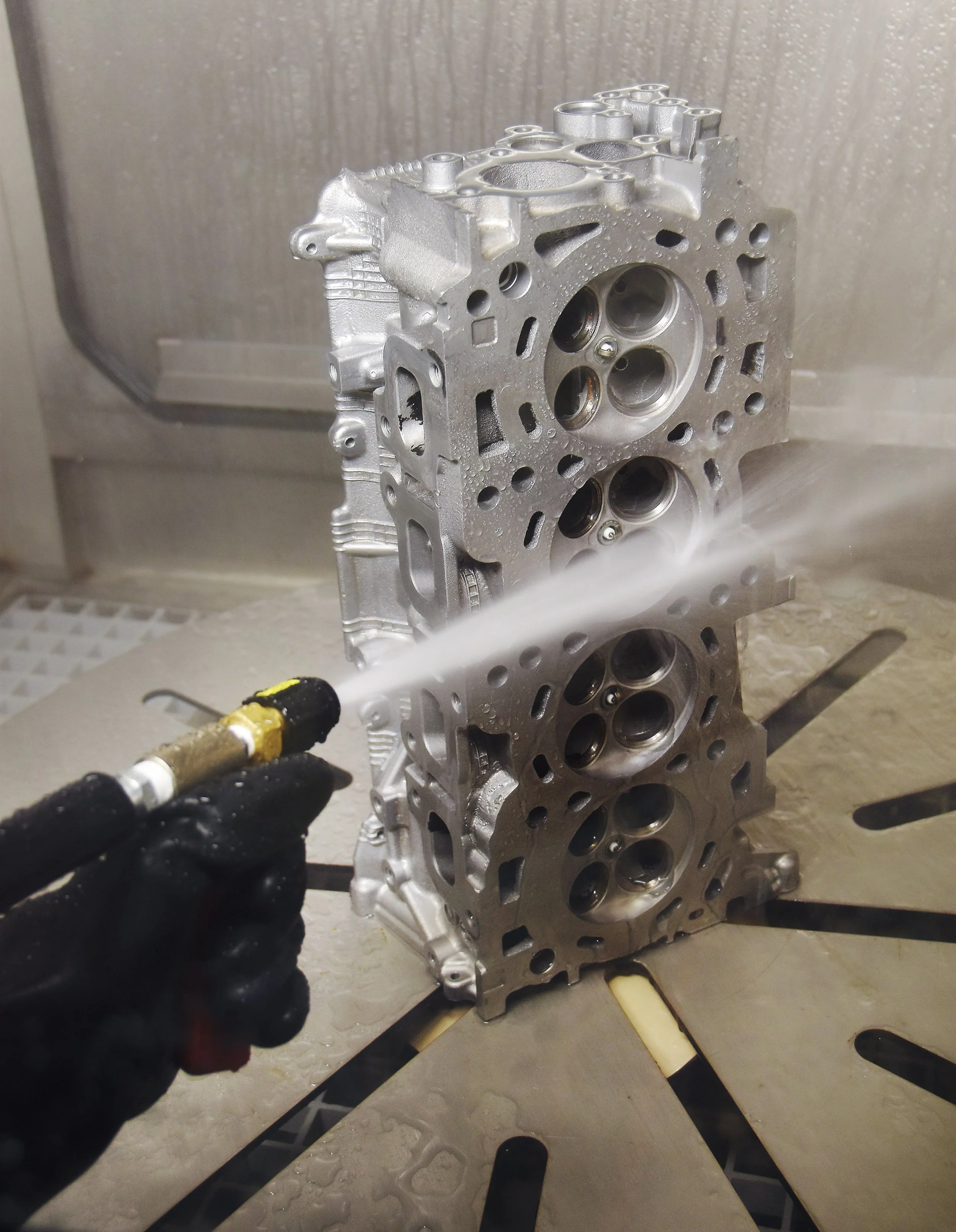 High pressure water system 1000 psi by Wet Technologies, showing you before and after using a Wet Technologies vapor blasting system | Manual and Automated vapor blasting systems available