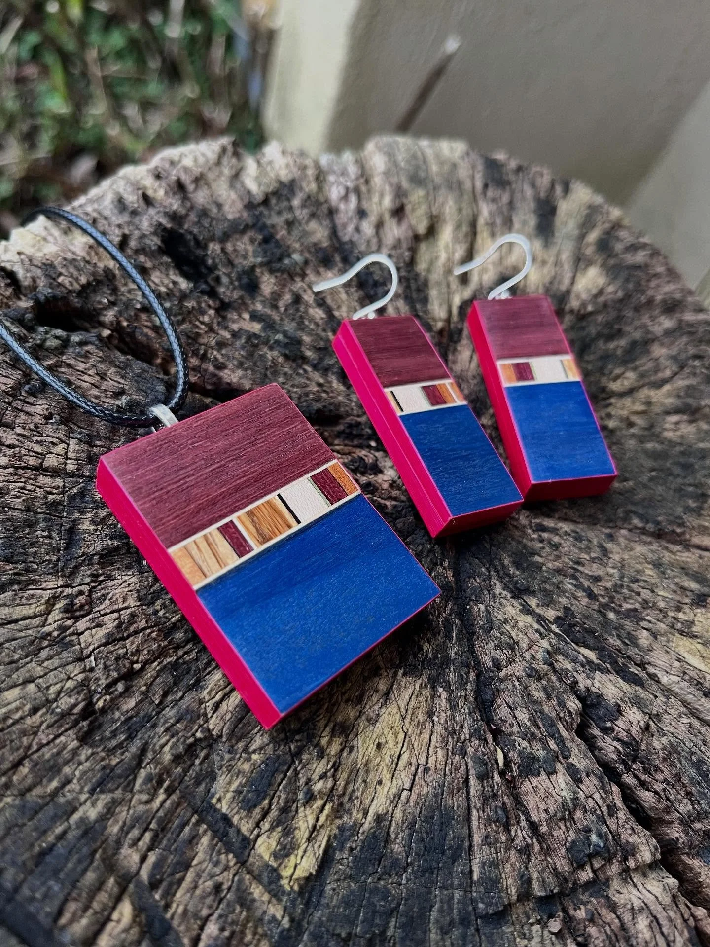 Those big beautiful ones on that day. 

#woodenjewellery #oneofakindjewellery #handcraftedjewellery #irishcraft_irishdesign #dccireland #yanafactor @made_in_wicklow #madeinwicklow #irishgifts #uniquegiftsireland