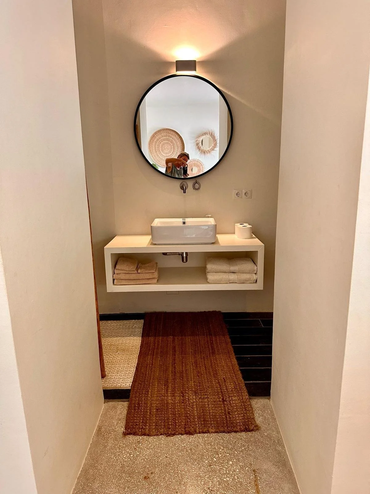 WhatsApp Image 2024-05-27 at 10.14.13 (9).jpeg