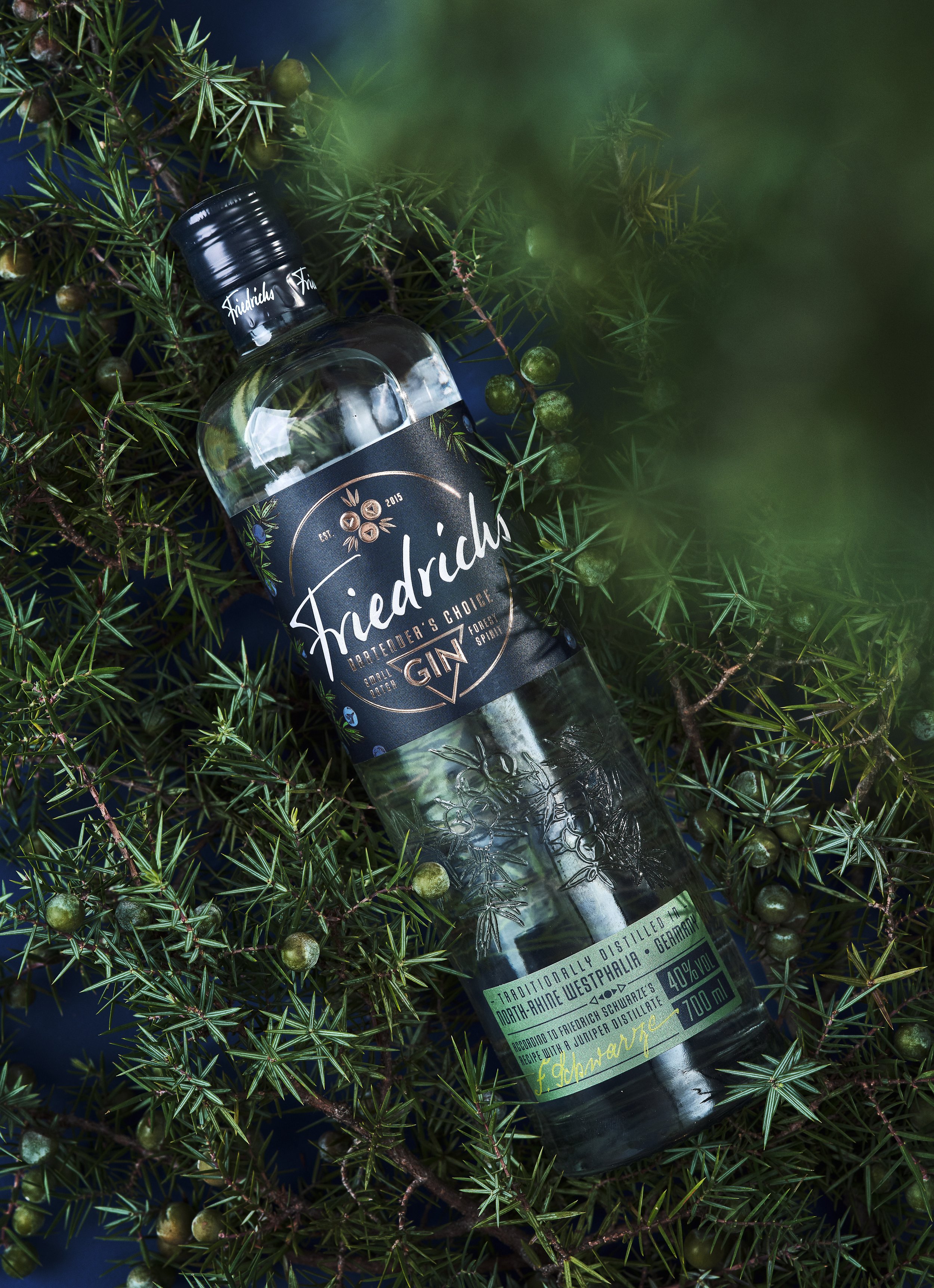 2022-12-20 Shooting Friedrichs Gin0239 Kopie.jpg