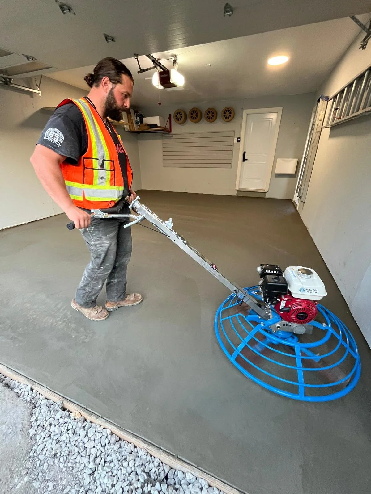 Concrete Garage Floor Installation in Markham, ON
