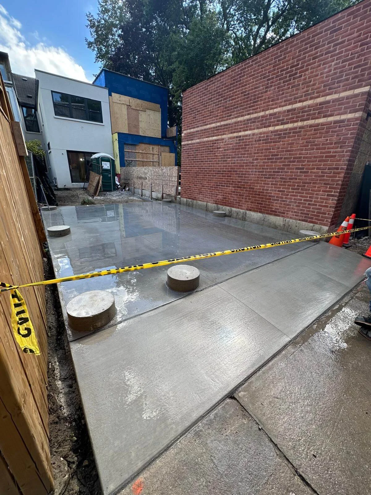 Concrete Driveway Replacement Services near North York, ON.jpeg