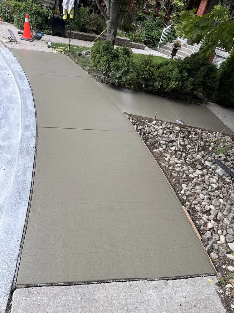 Concrete Sidewalk Repair & Replacement in Vaughan
