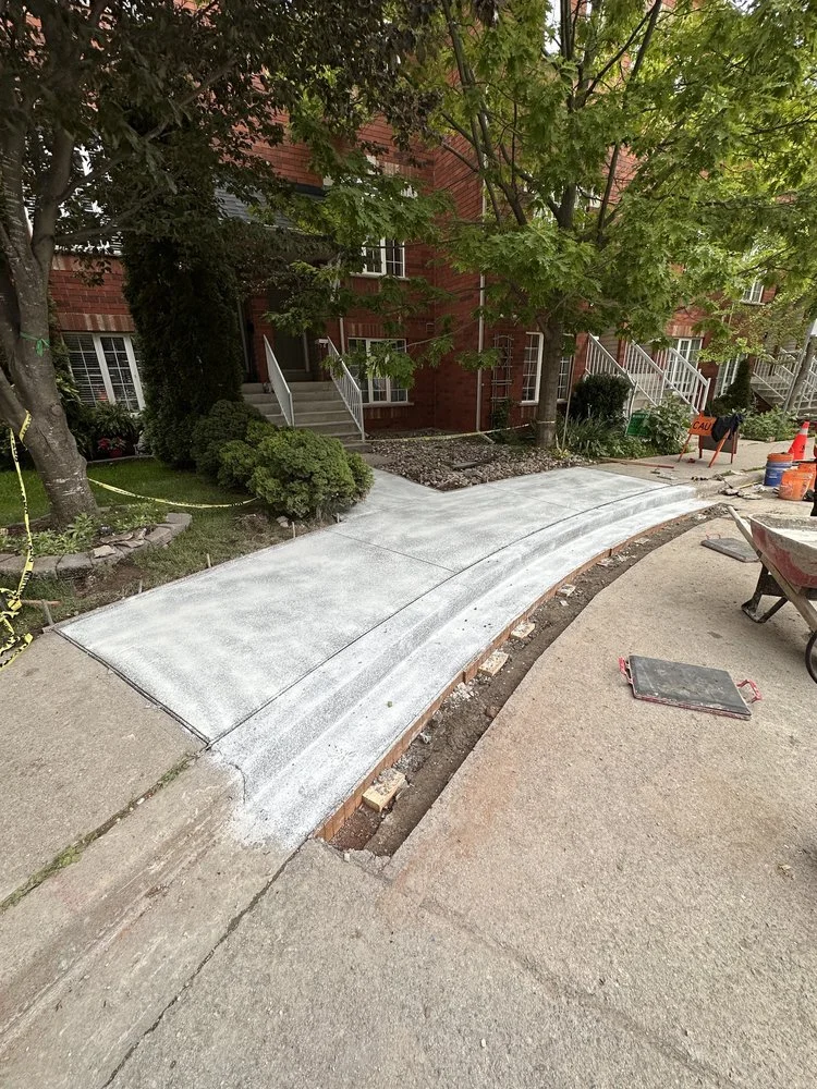 Municipal Concrete Curb & Sidewalk Replacement in Vaughan