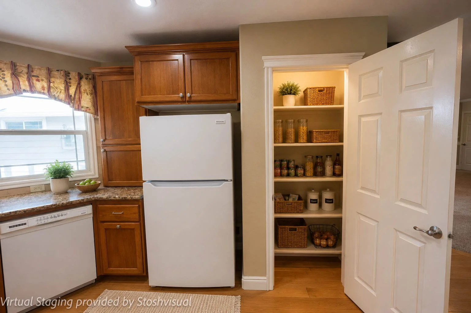 Pantry.jpg