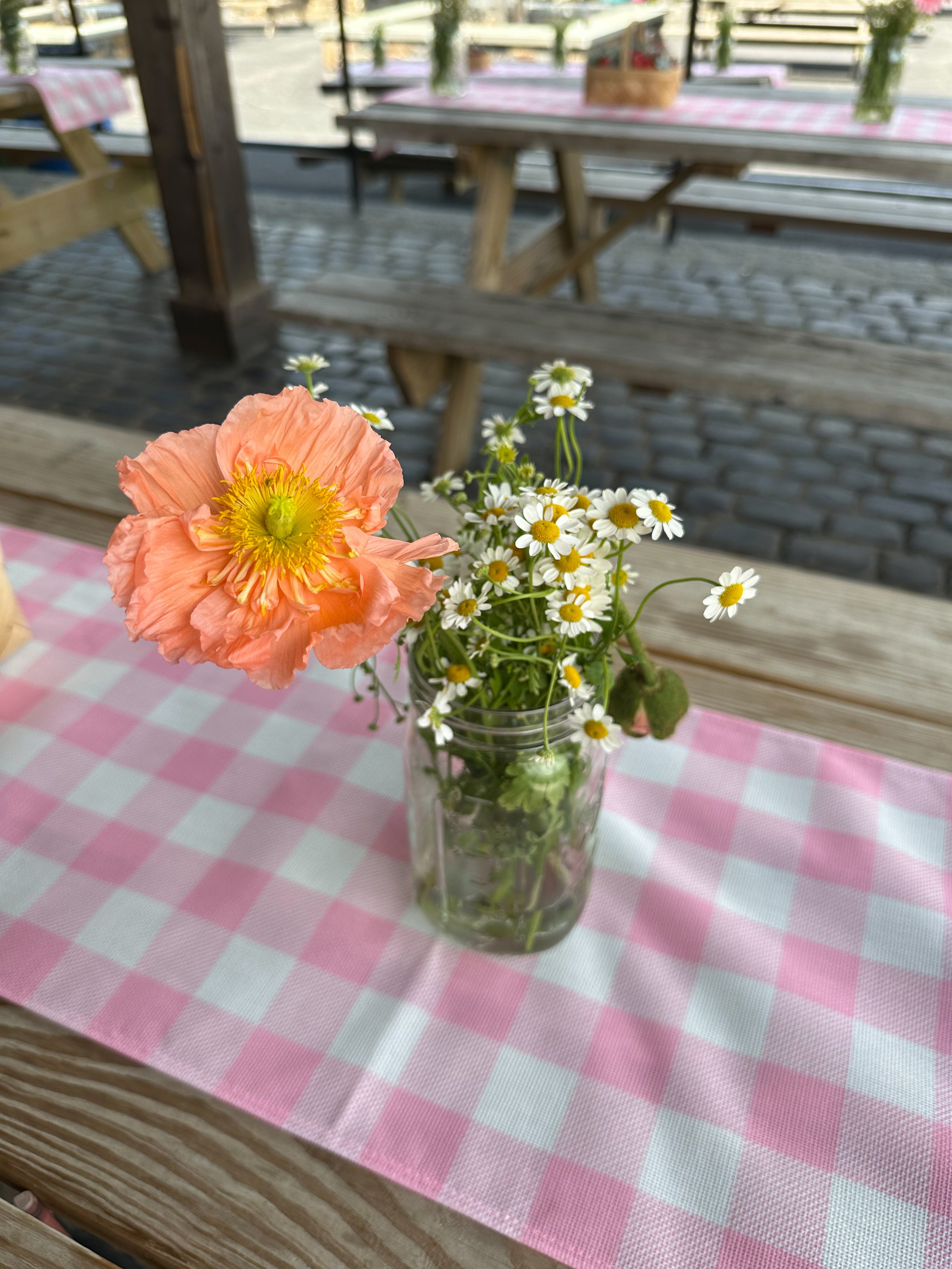 poppy flower centerpiece.JPG