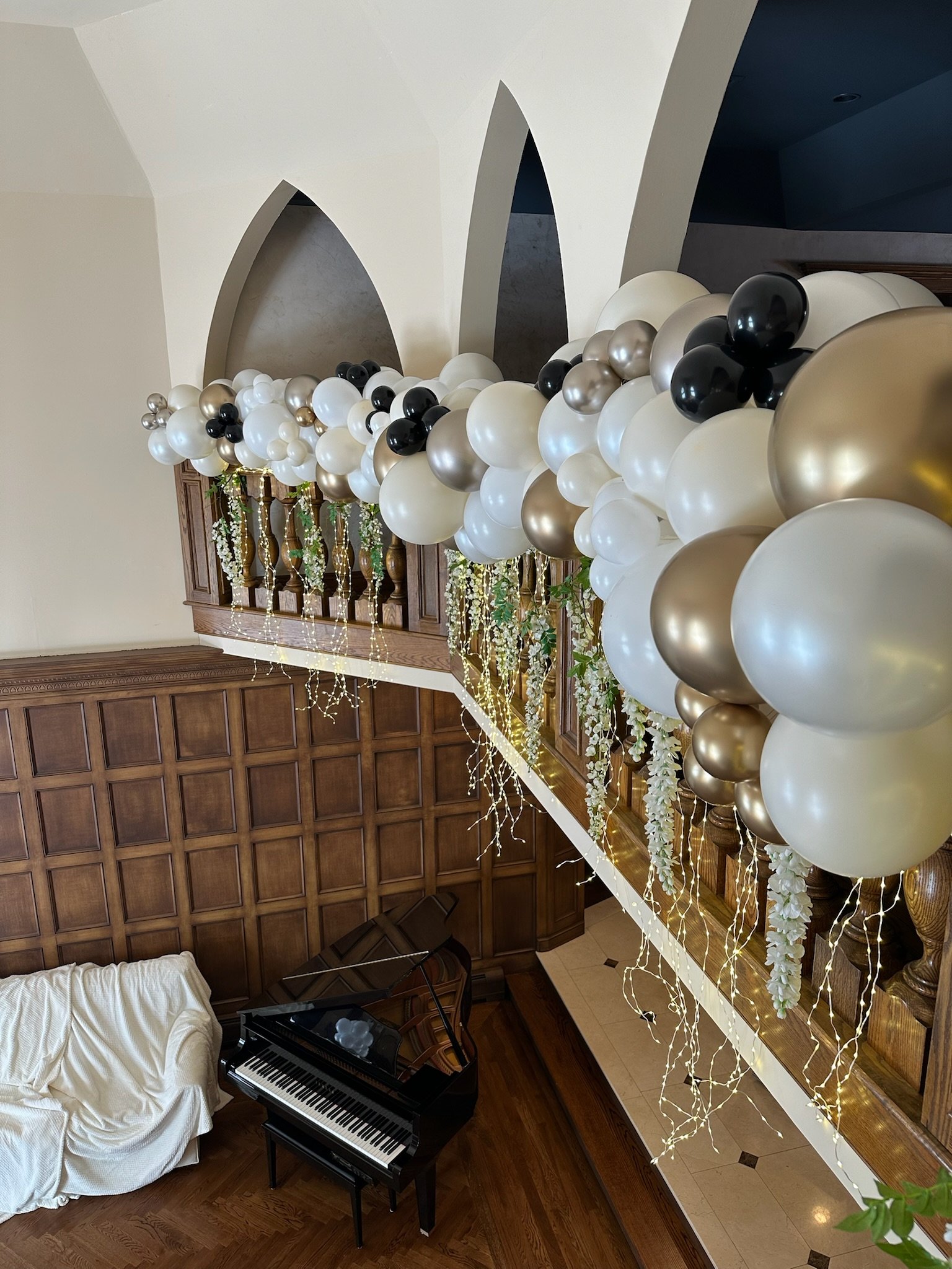 balloon garland balcony.jpeg