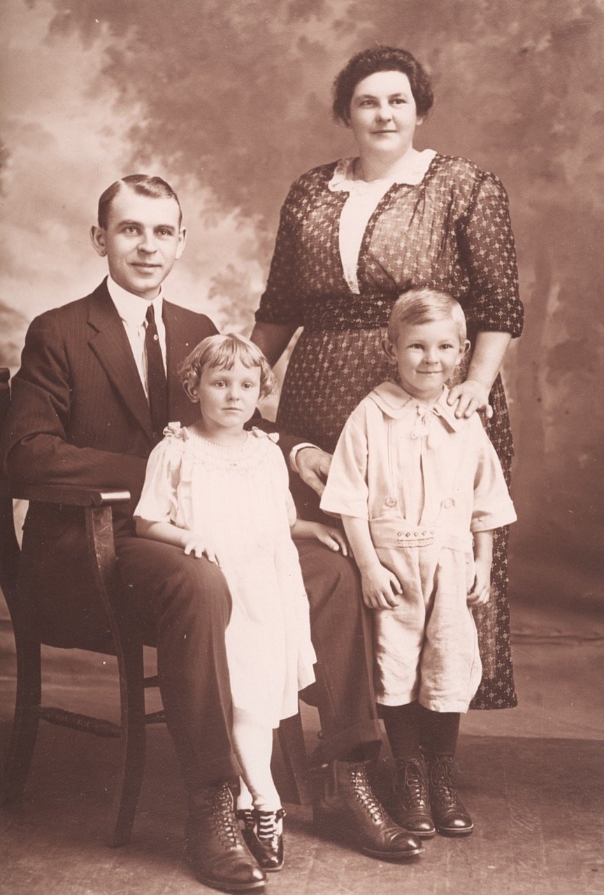 Otto, Elizabeth (Schmidt), Mildred and George Koehn, circa 1924
