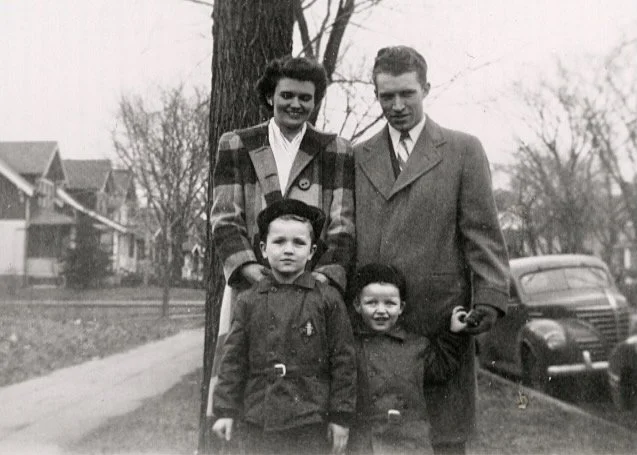 Lyla, Bob, Jim & Dick, St. Paul, abt 1947