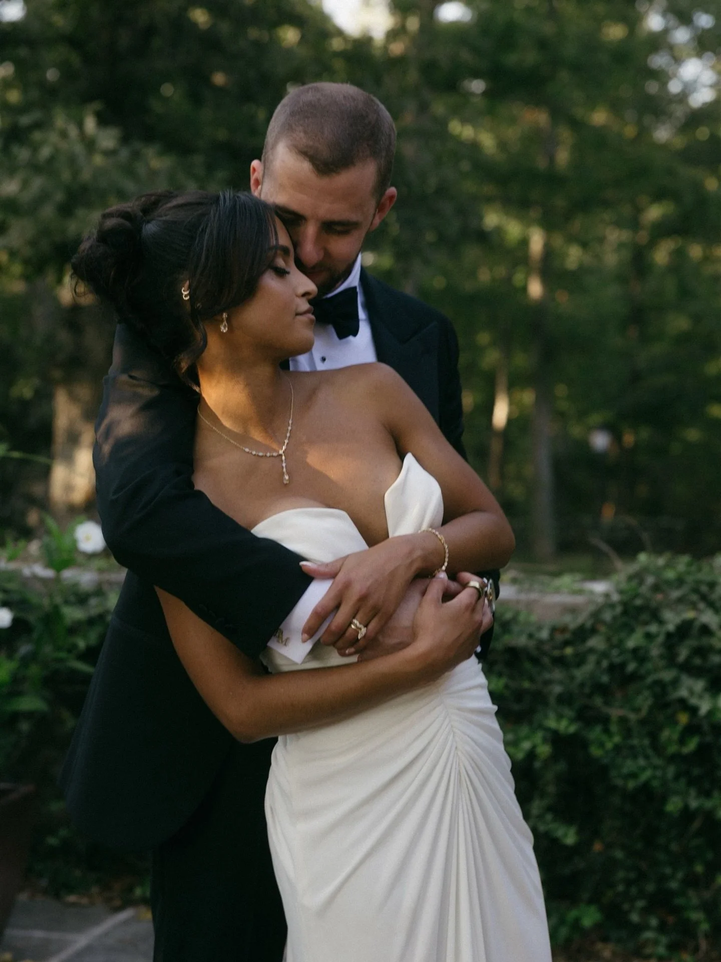 Eternal 🥂✨

A wonderful time second shooting this day for @elyselanephotography 

#virginiawedding #virginiaweddingphotographer #virginiaweddings #richmondvirginia #washingtondcphotographer