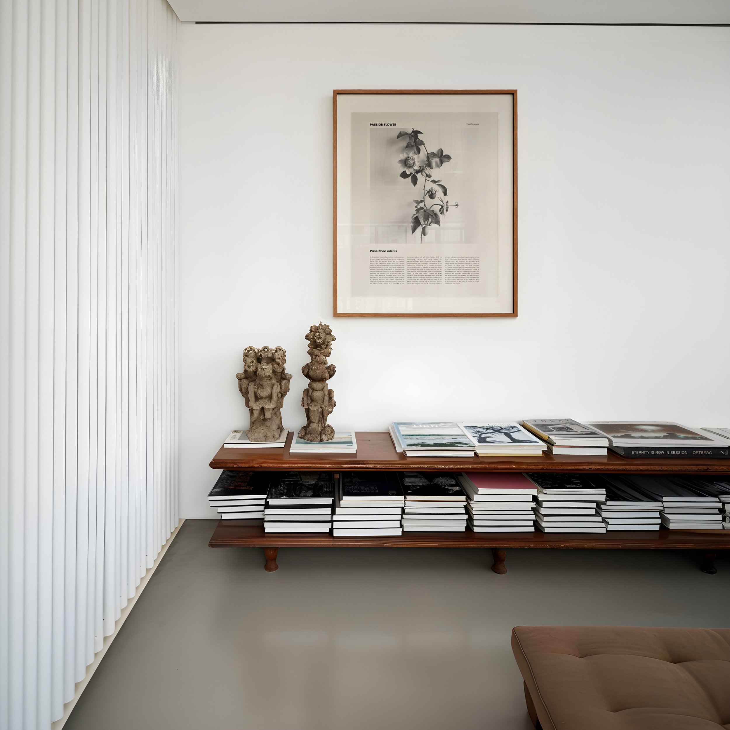 4x5-frame-low-bookshelf-statues-0089.jpg