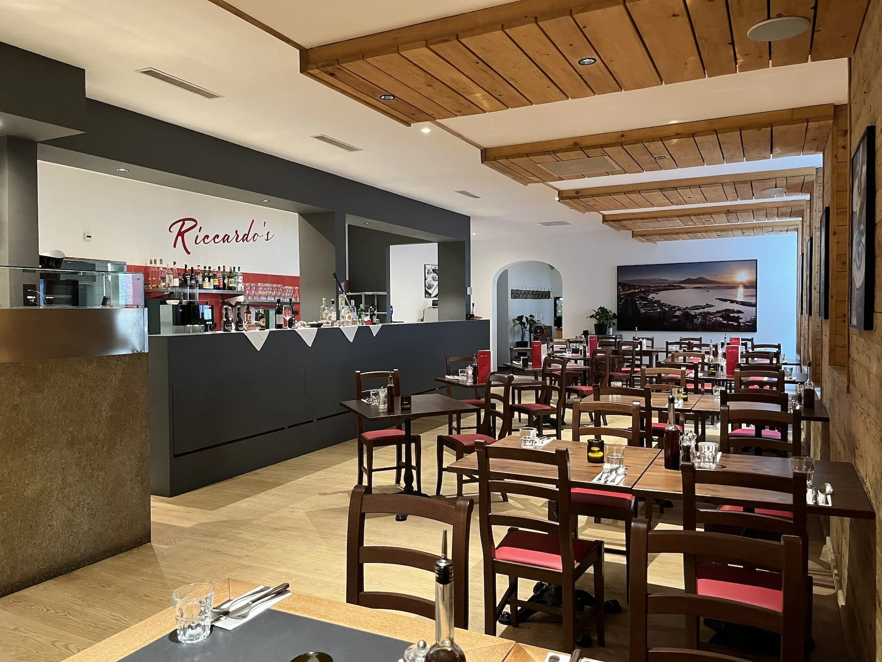 RICCARDO'S
Restaurant Renovation | St. Moritz