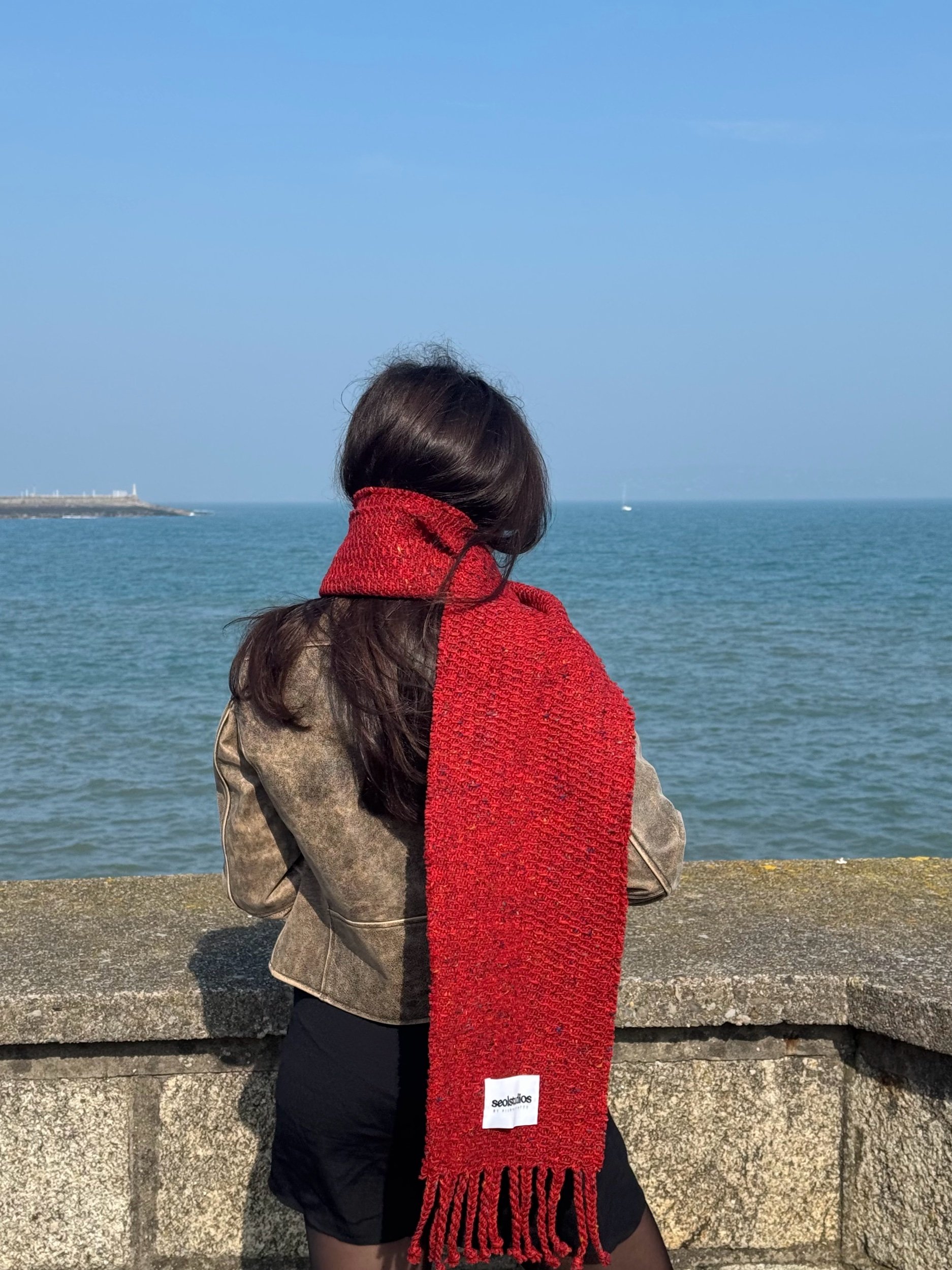dublin tweed weaving ireland heritage irish handmade handwoven fabric ailbhe beatty architect weaver weaving loom seol studios scarf fashion interiors