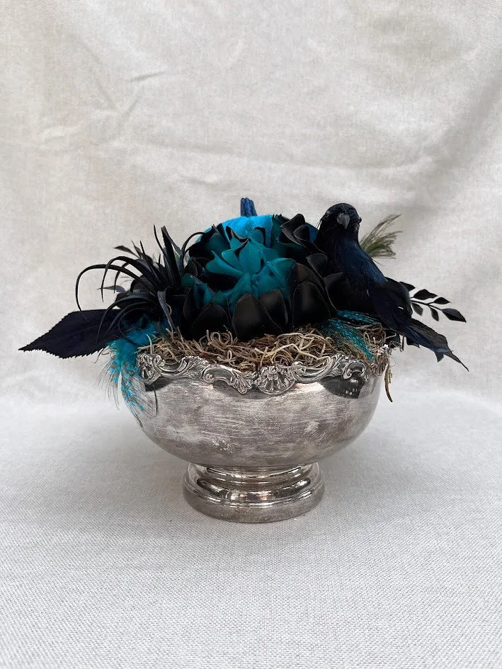It’s almost @crowfestck time in Chatham-Kent! And that has inspired more one-of-a-kind designs for you. 🐦‍⬛ (These are not your typical garbage day murders 😉) Found exclusively at thecraftychipmunk.ca. Head there now to see all the arrang