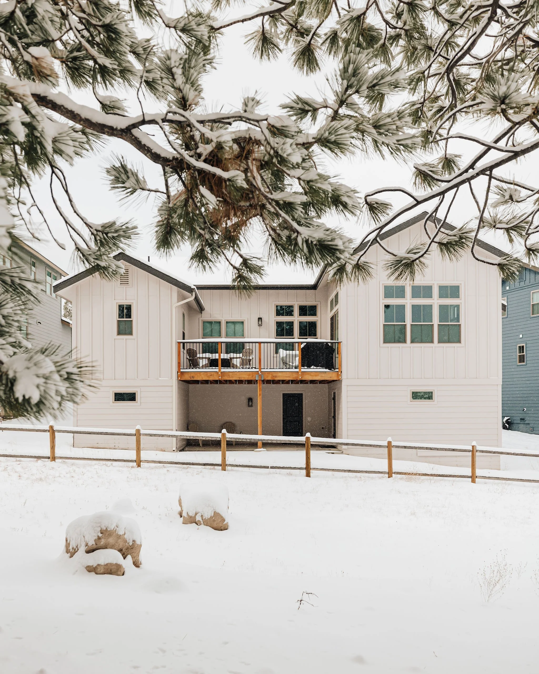 Gianna_Christina_Photo_Pine_Meadow_Big_Bear_Lake_Airbnb-1622.jpg