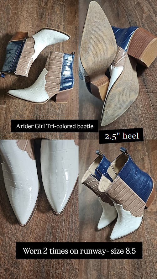 Delite Crocodile Print Ankle Boot - Size 8.5