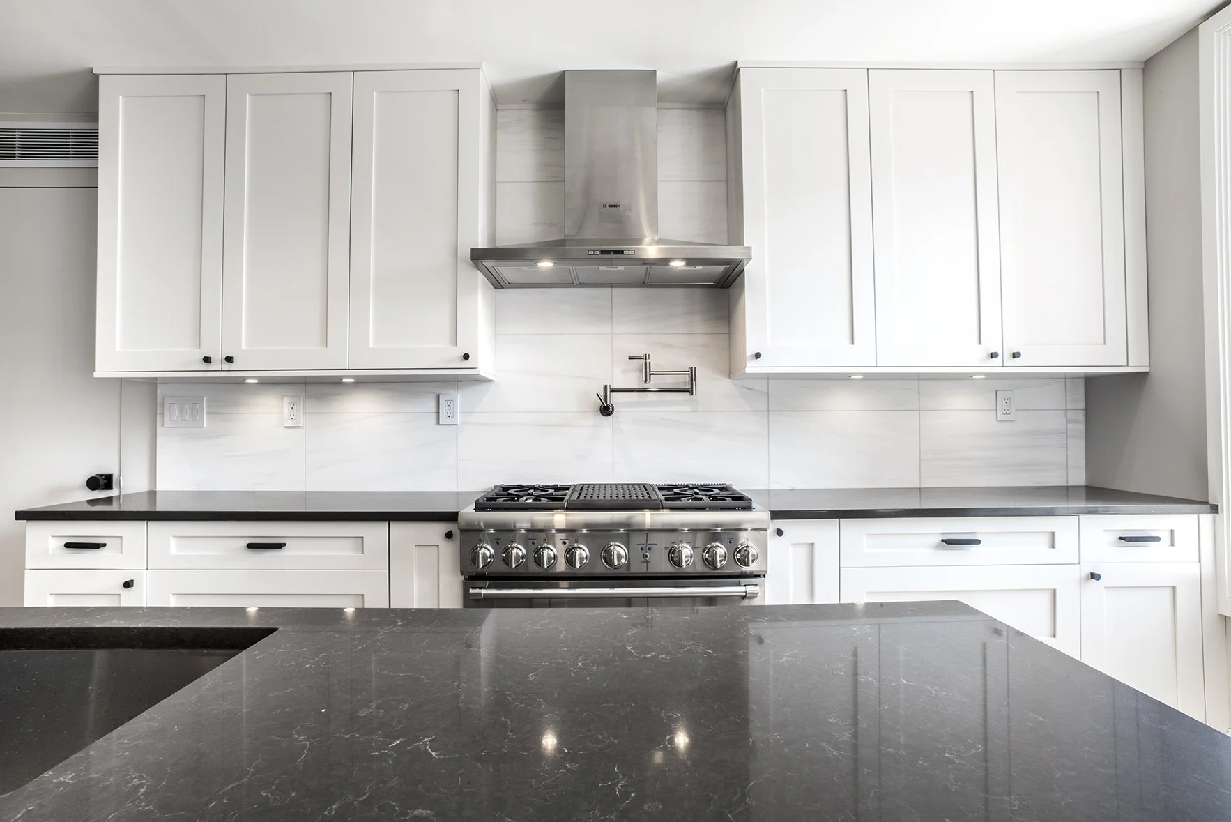 Kitchen3.jpg