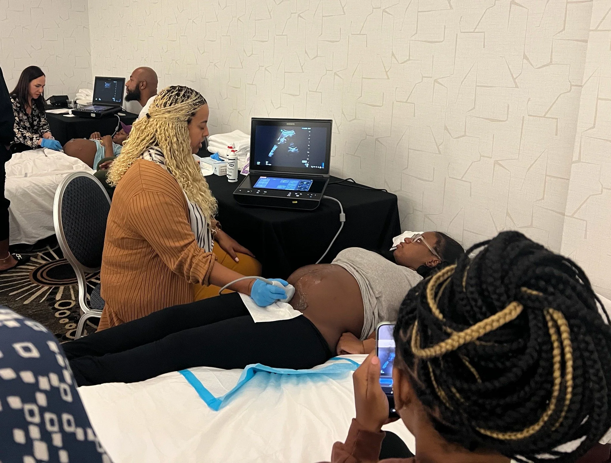 Yesterday, four of our instructors had the pleasure of teaching the Introduction to Point of Care Ultrasound (POCUS) workshop at the Association of Physician Associates in Obstetrics and Gynecology Annual Conference in Detroit, Michigan!

The in-pers