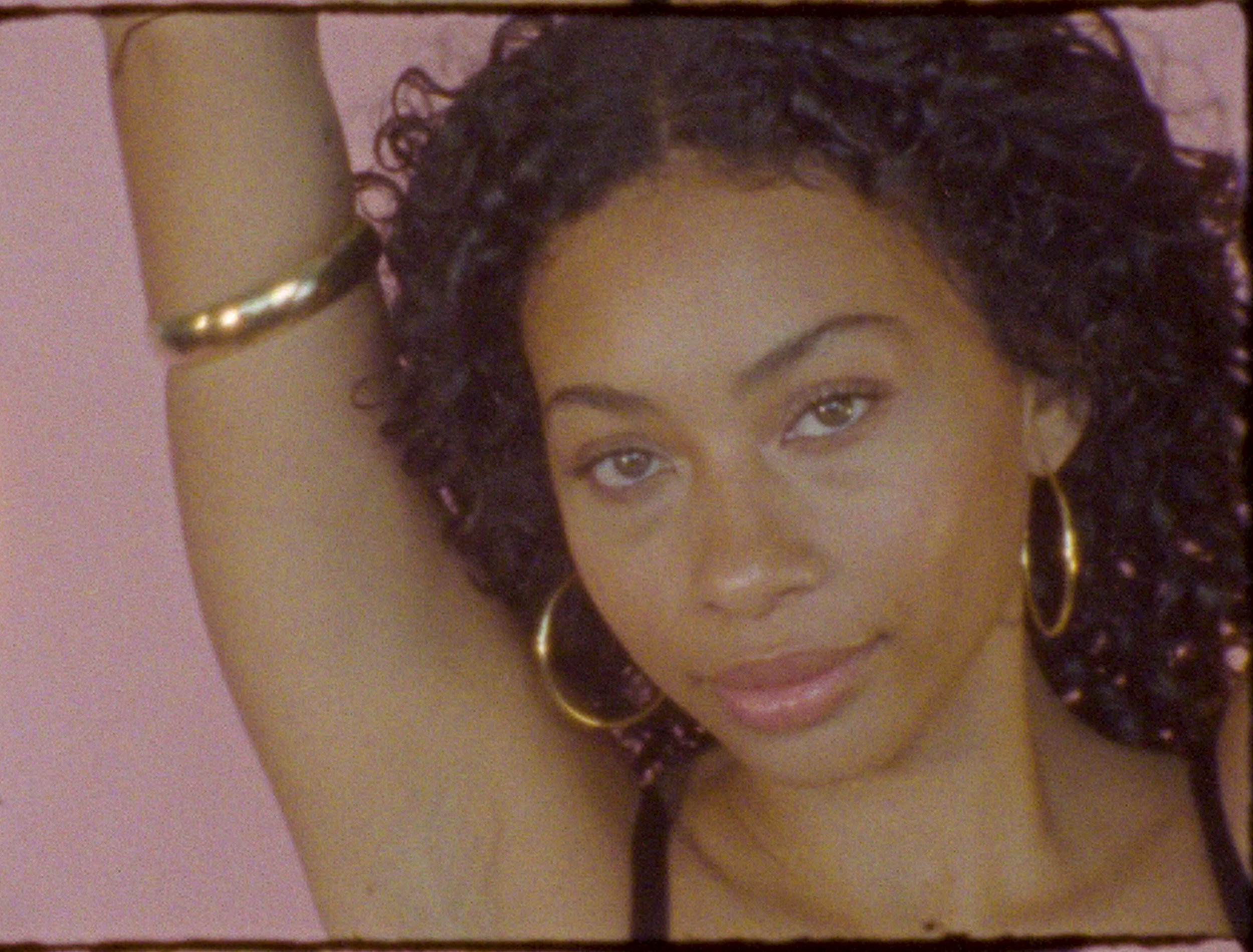                       
  
    Ashley Williams on Super 8  

   .fe-block-bb9c510e5ae772e75e35 {mix-blend-mode: ;
    } 
      