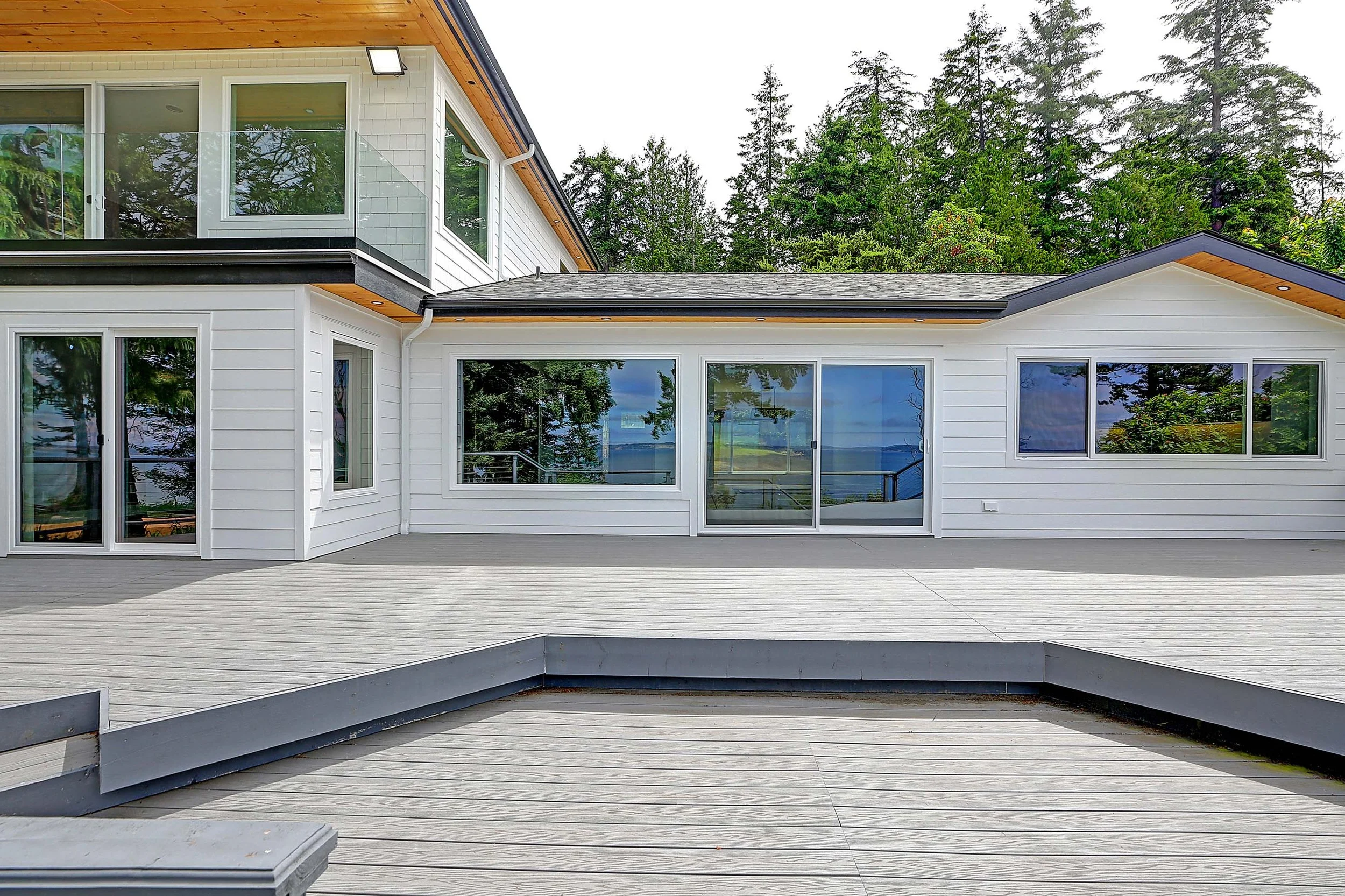 sunset_remodel_exterior_006.jpg