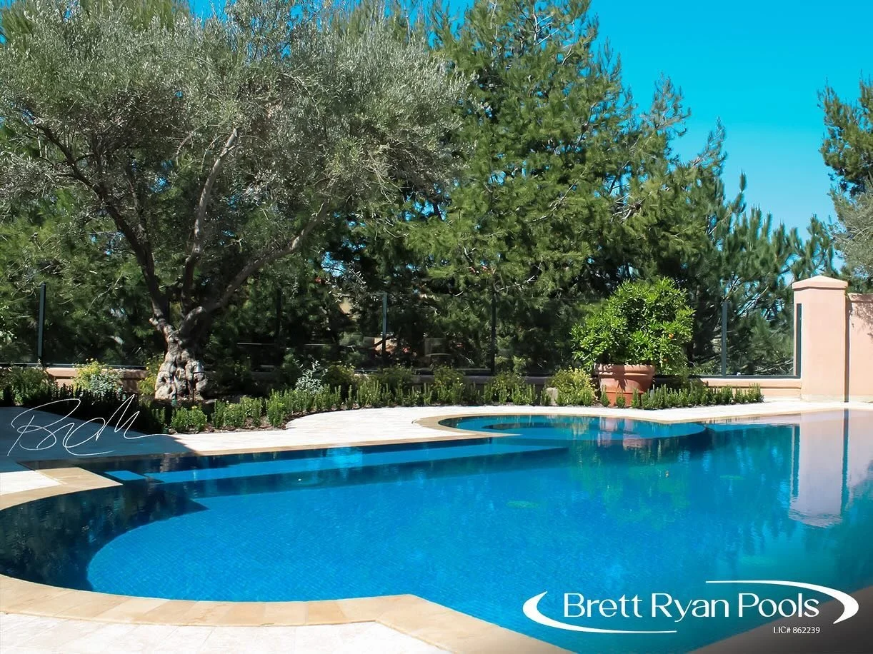 Tuscan Califonian Dream⛱️
Orange County 🔸

&bull;
&bull;
&bull;
&bull;
#poolandspa #landscapedesign #orangecounty #brettryanpools #tuscan