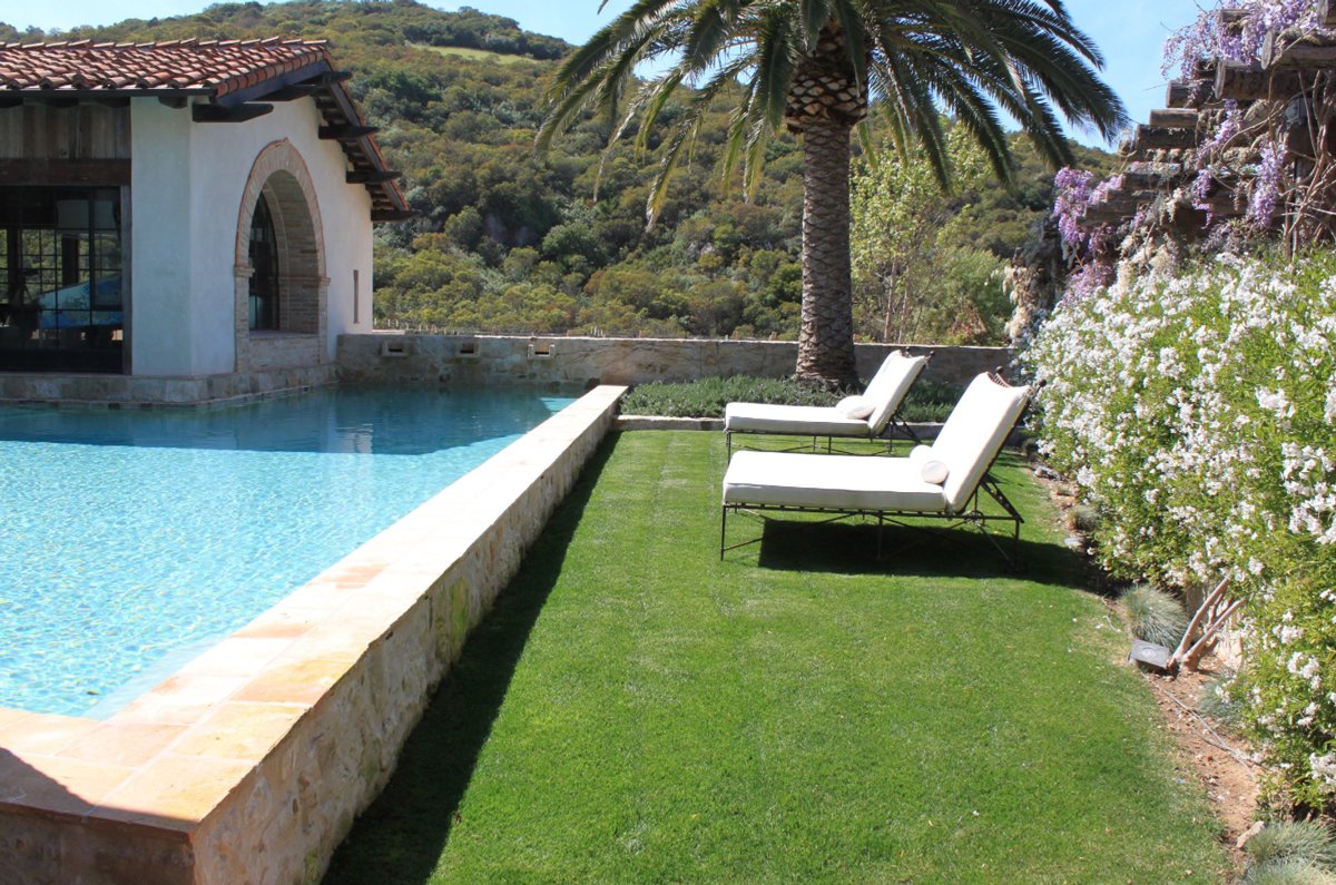 Brett-Ryan-Pools_Orange-County_02.jpg