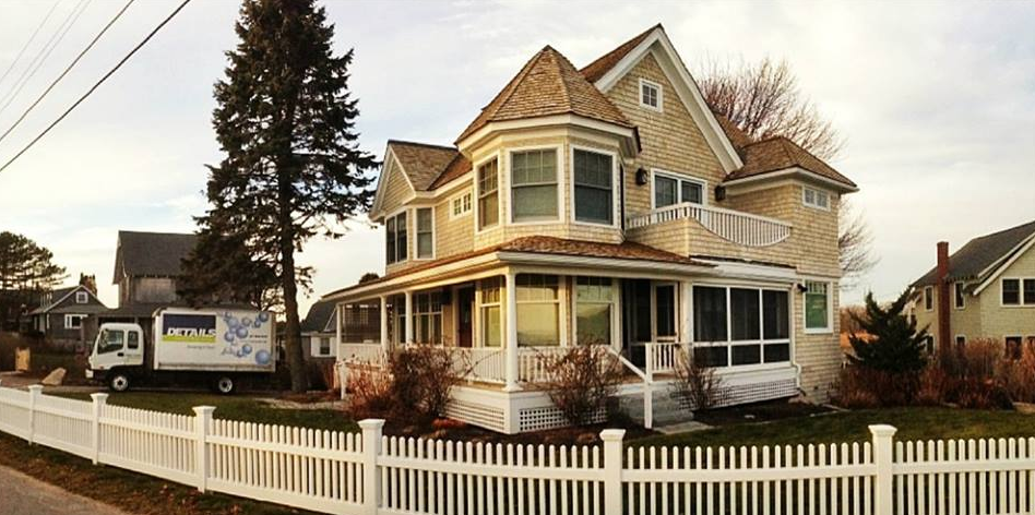 Exterior of a Maine coastal home after siding cleaning