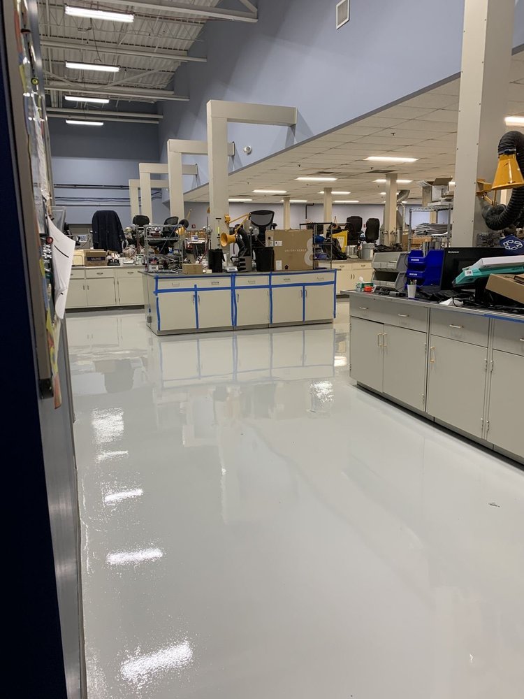Coated laboratory floor