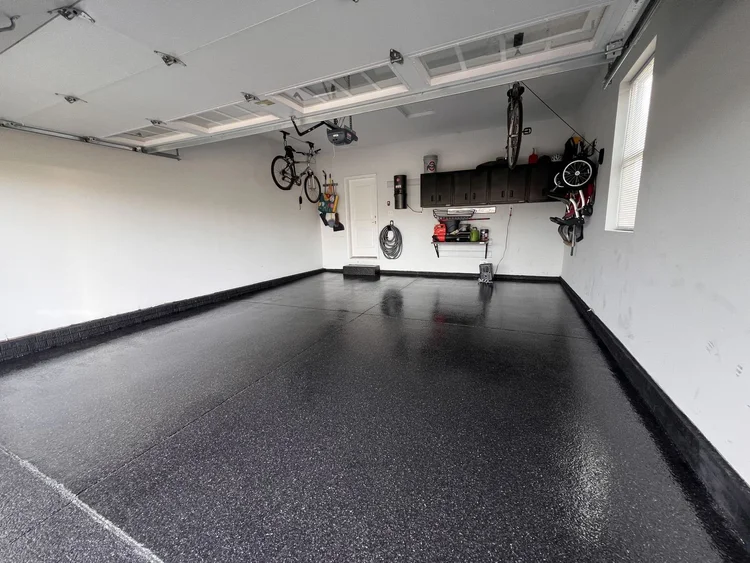 Dark flake garage floor