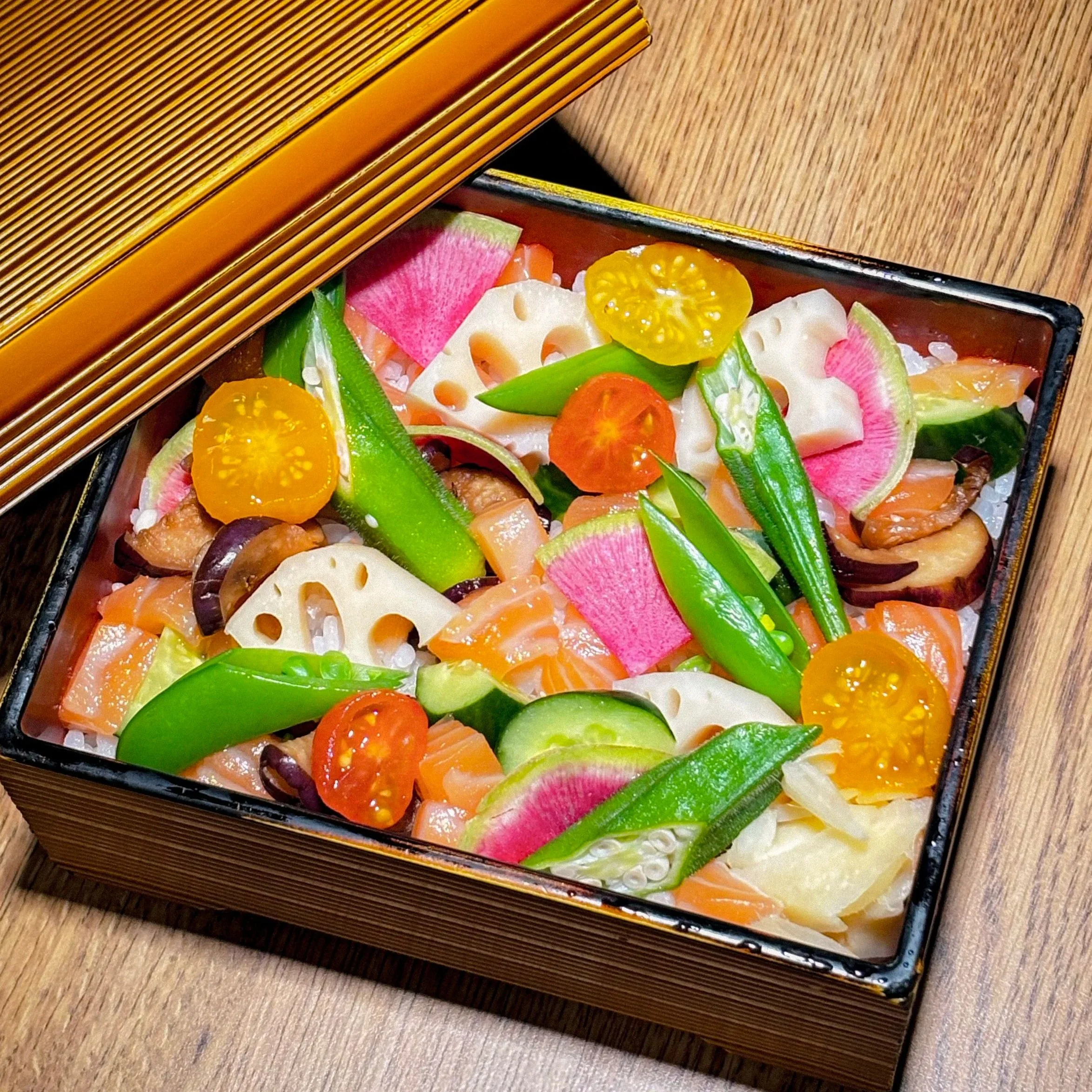 Special menu Chirashi sushi is a feast to your eyes.