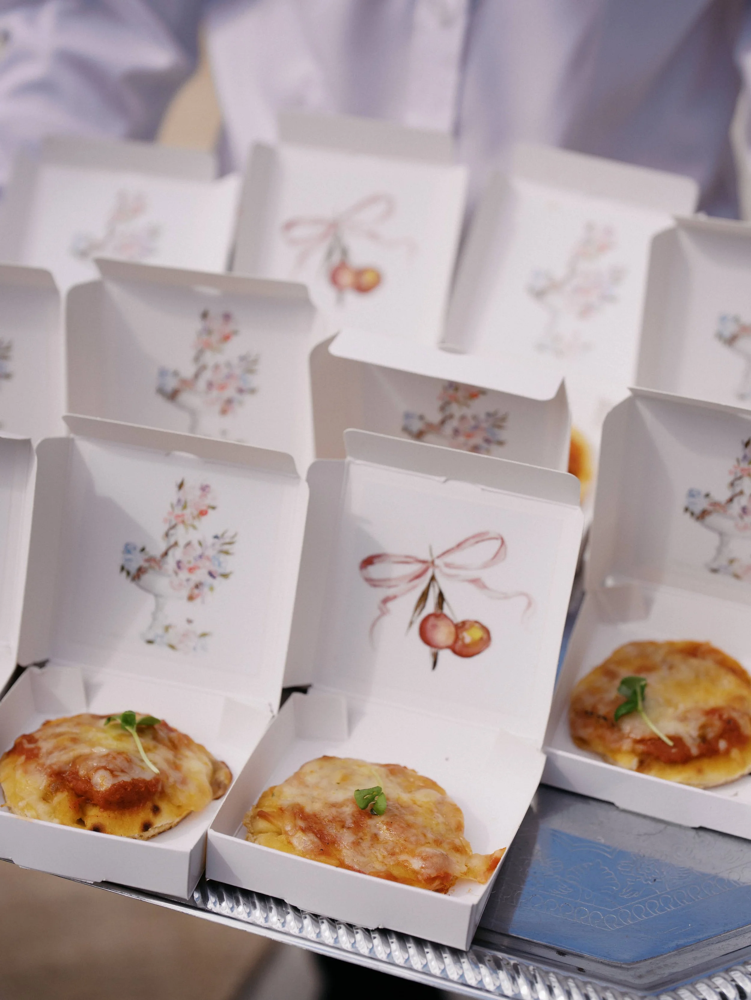 custom designed wedding snack boxes