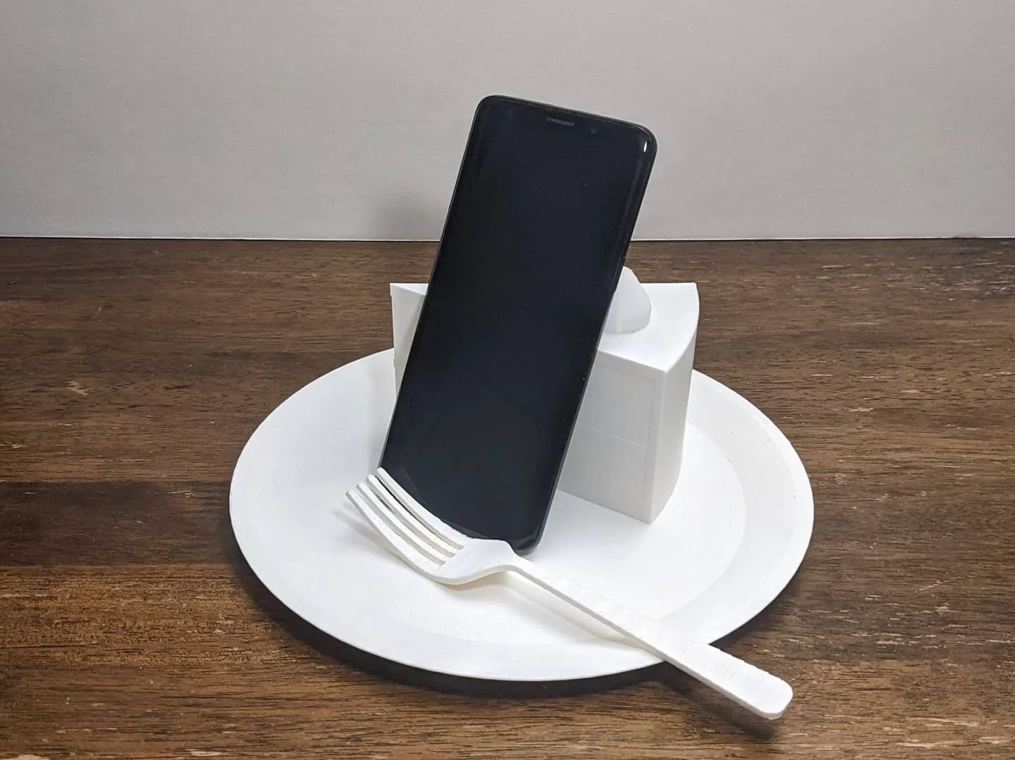 Cake Phonestand