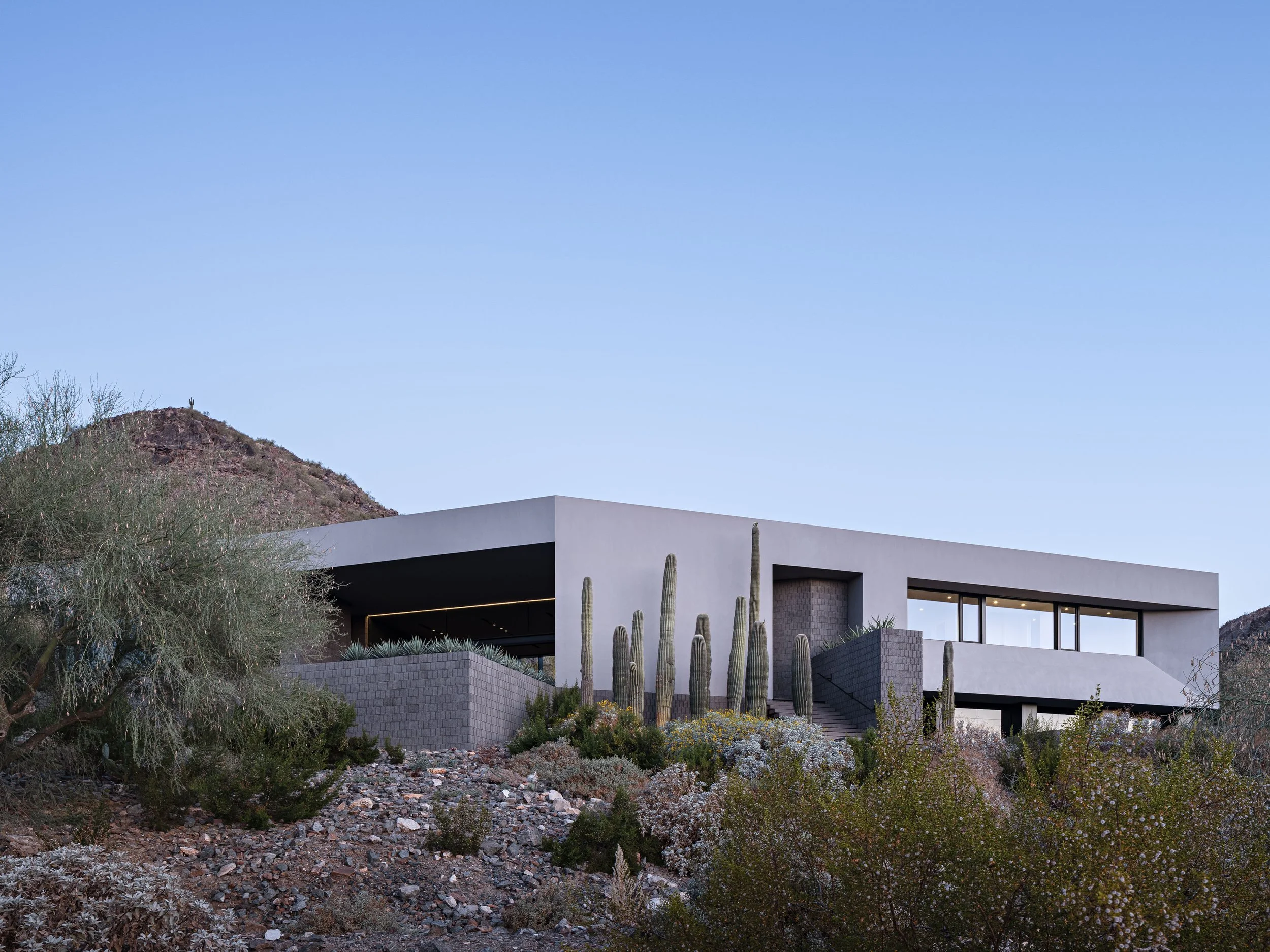 Shifted Horizon House