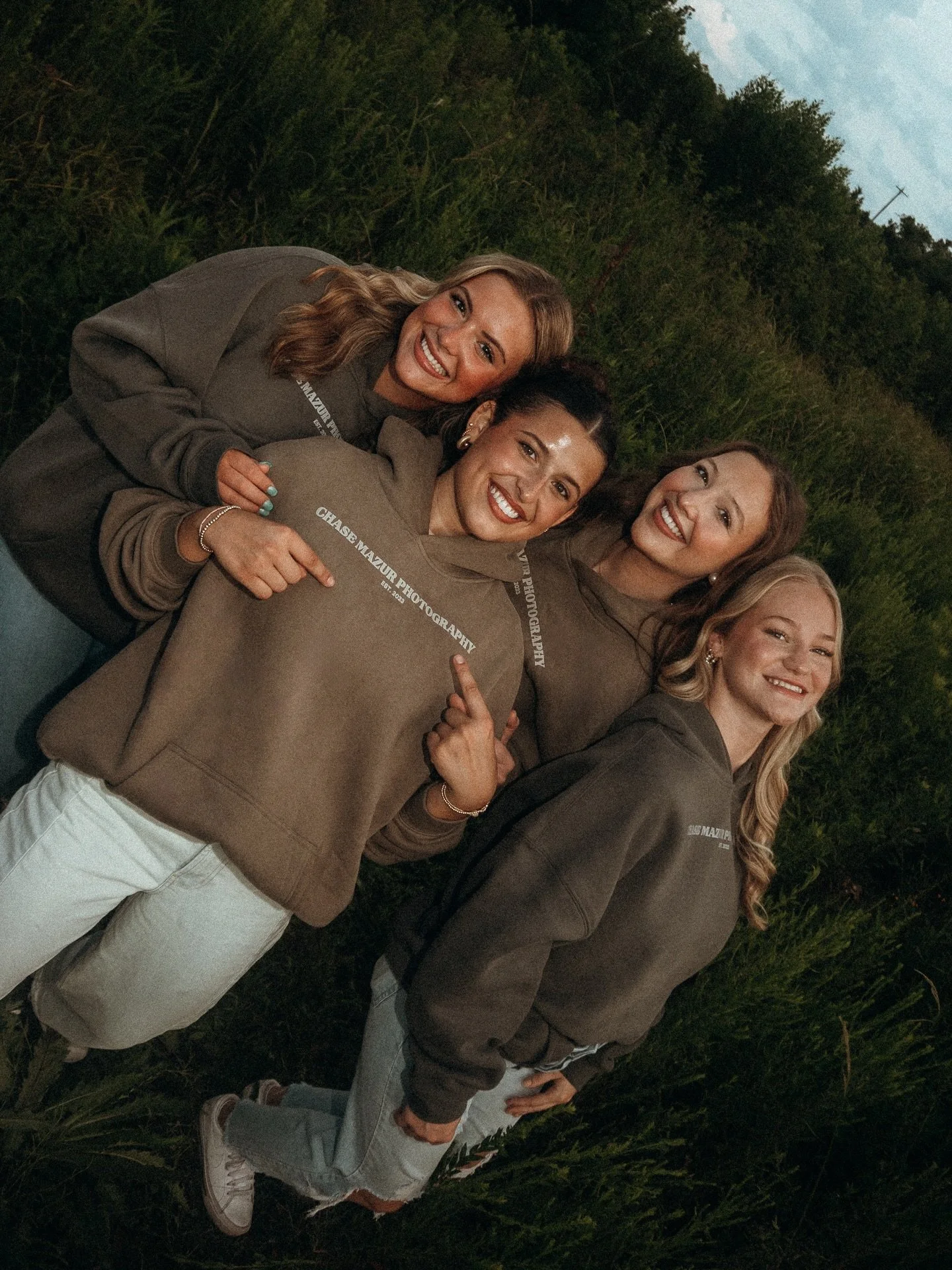 CLASS OF 2027 📸🤍

Applications for my 2027 CMP Senior Representative group are officially open!

If you&rsquo;re graduating in 2027 and you&rsquo;re anywhere in South Louisiana &mdash; Houma, Thib, BR, NOLA, Lafayette &mdash; this is for you.

I&rs