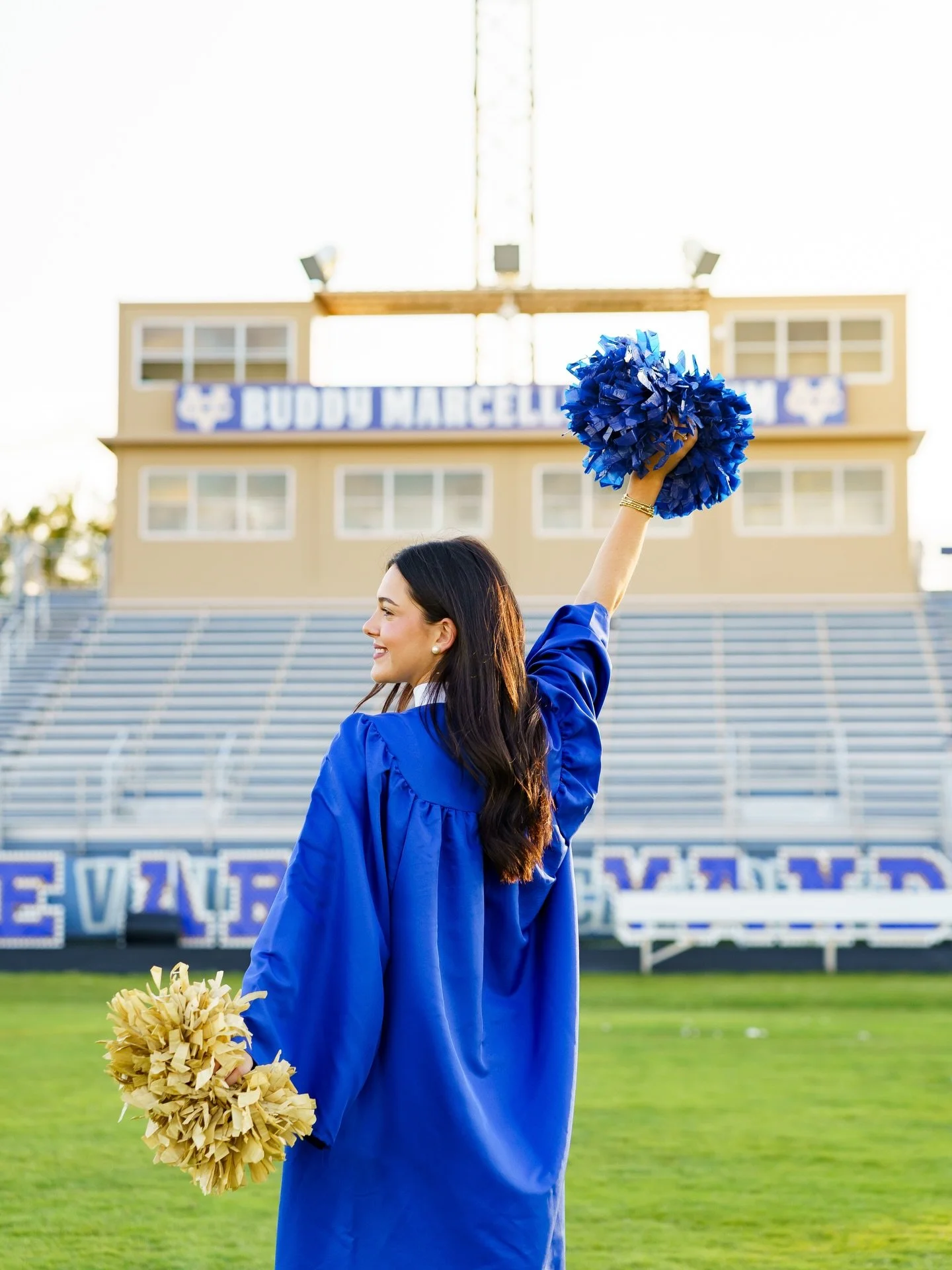 It&rsquo;s that time of the year!!! 📣📸

Now that I&rsquo;m officially fully booked for the rest of the school year (through May), I wanted to go ahead and open up a very limited number of sport mini sessions for early summer. (Think late May into J