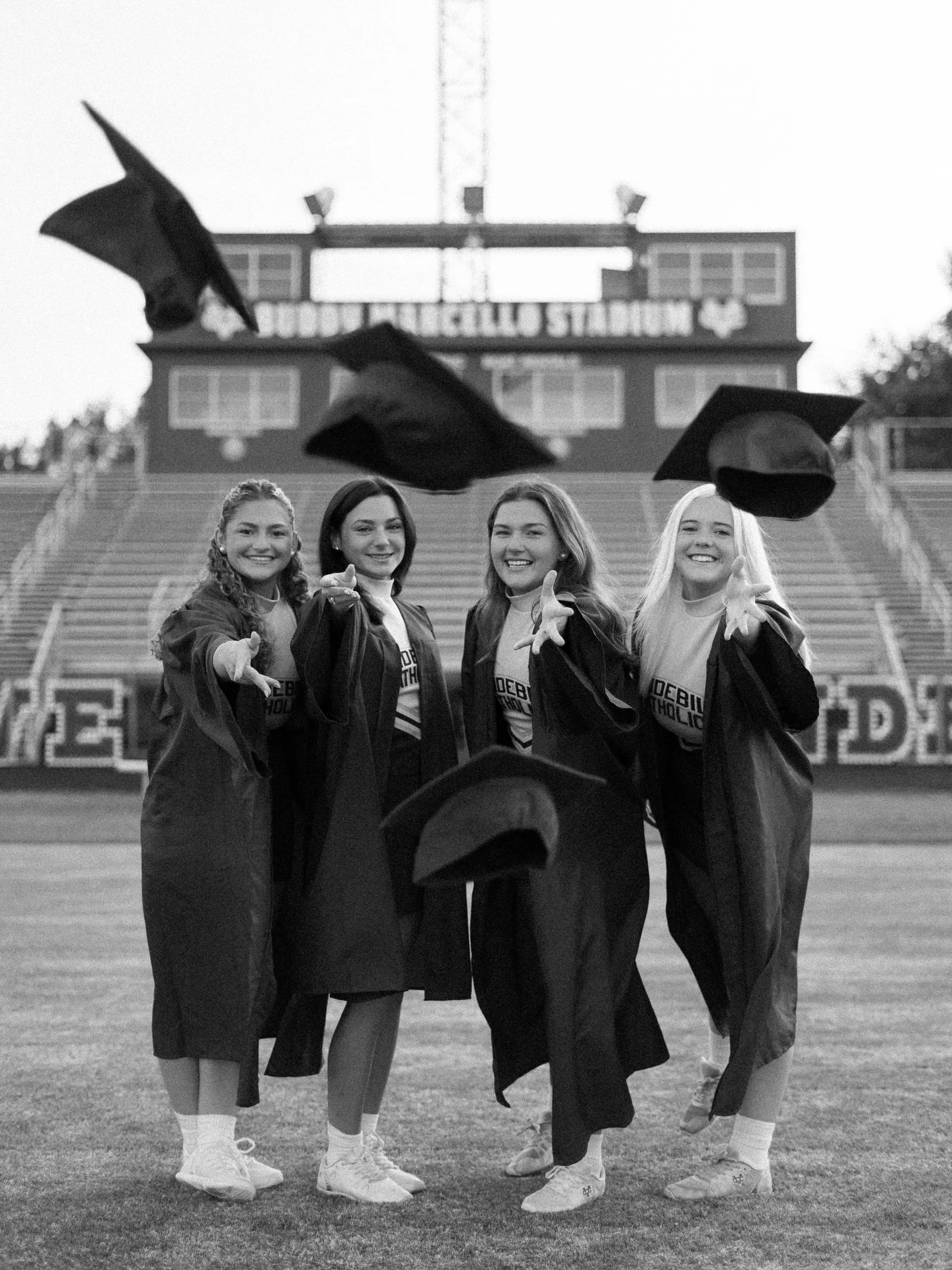 Your 2026-2027 VCH Cheer Seniors 
.
.
.

www.chasemazurphotography.com

#chasemazurphotography #cheer #sports #photographer #explore