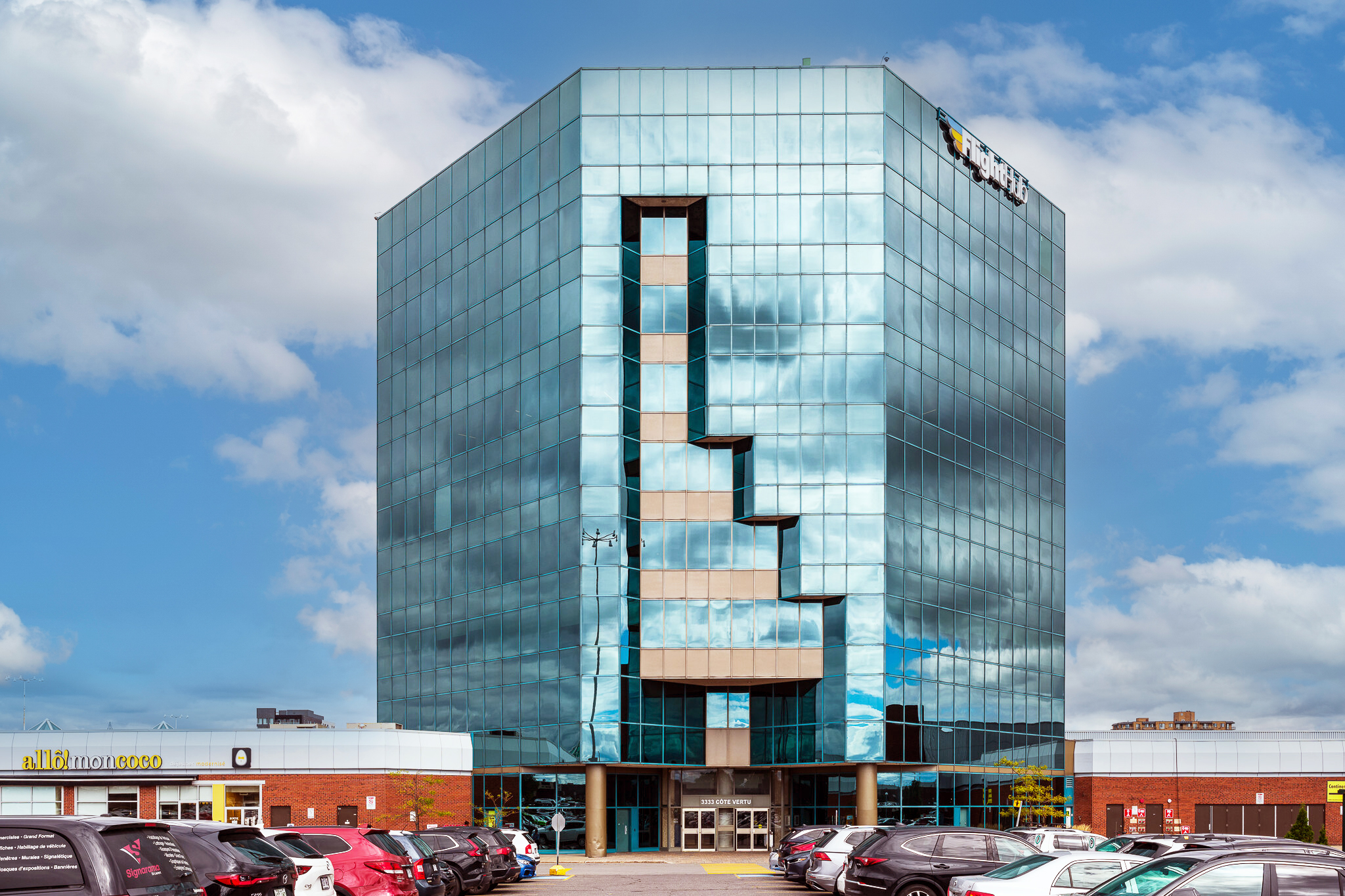 3333 Cote-Vertu Main.png