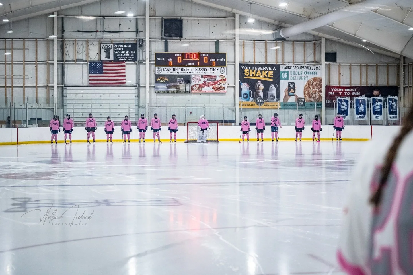 A weekend full of hockey started with Badger Lightning on Friday night! They were home in the Dells vs Glacier. 

Check out all the action here: https://www.wiphotos.com/gallery/badgerlighting2526