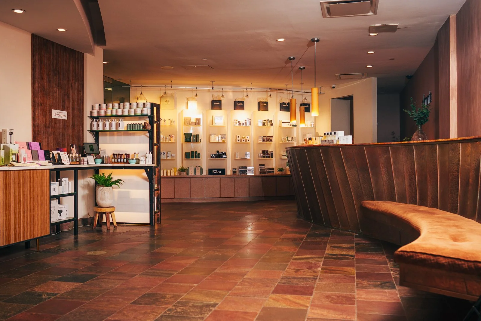 Elements Spa 2.jpg